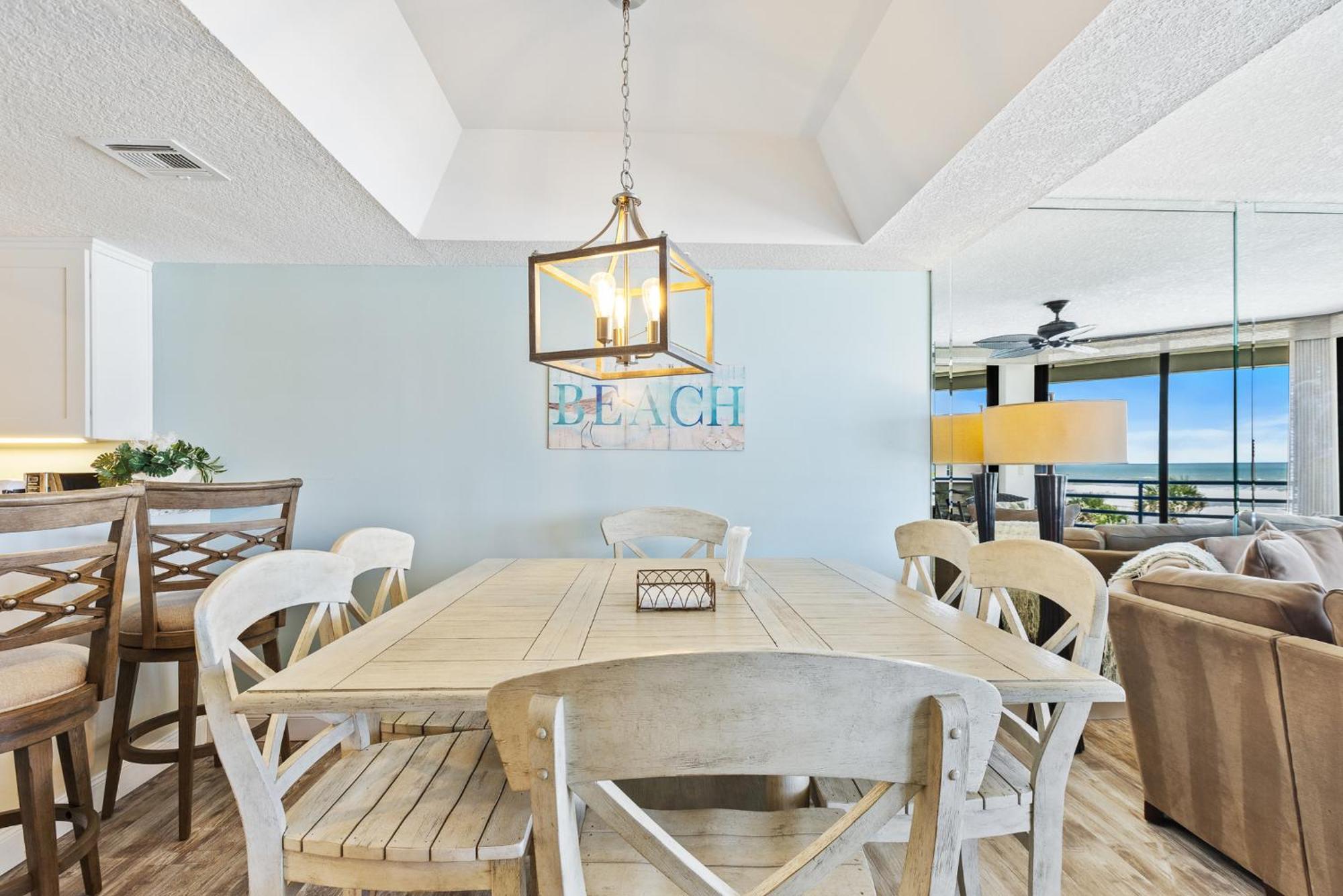 Luxury Oceanfront - Stunning Views & Private Balcony - Ebb Tide 305 Apartment