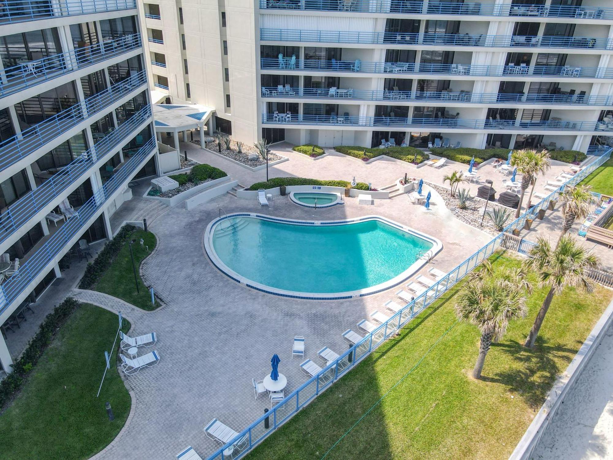 Apartment Luxury Oceanfront - Stunning Views & Private Balcony - Ebb Tide 305