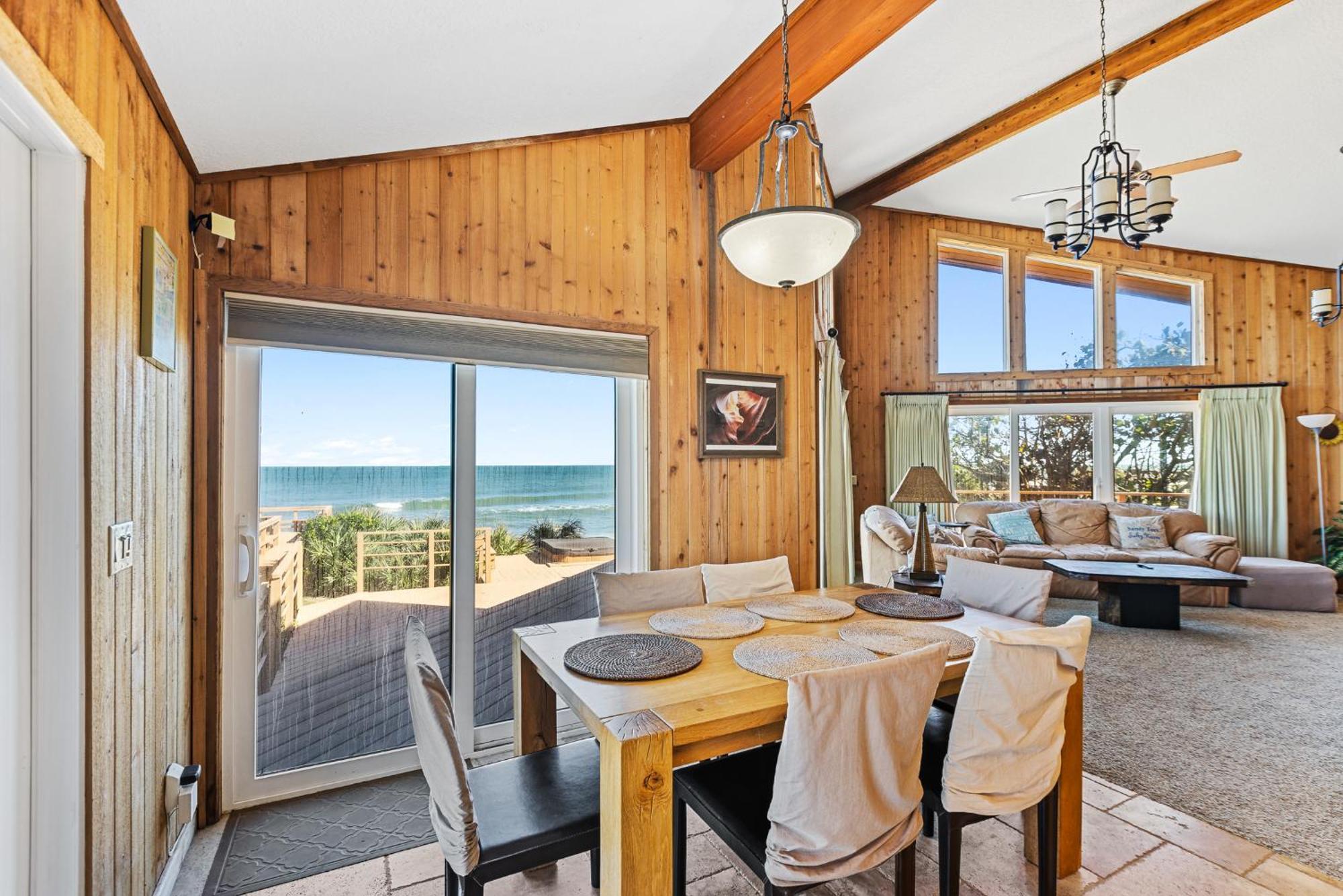 Timeless Tides - Oceanfront Retreat! Amazing Deck & Hot Tub On Car Free 5807s