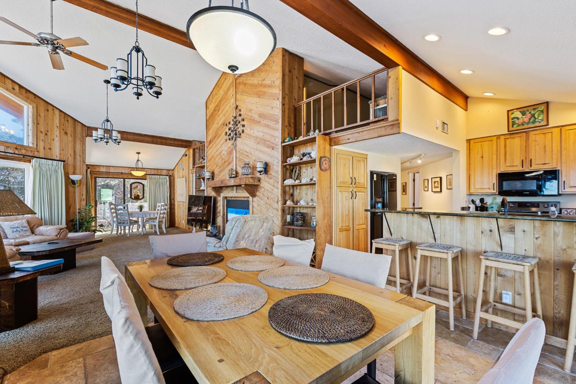 Timeless Tides - Oceanfront Retreat! Amazing Deck & Hot Tub On Car Free 5807s New Smyrna Beach