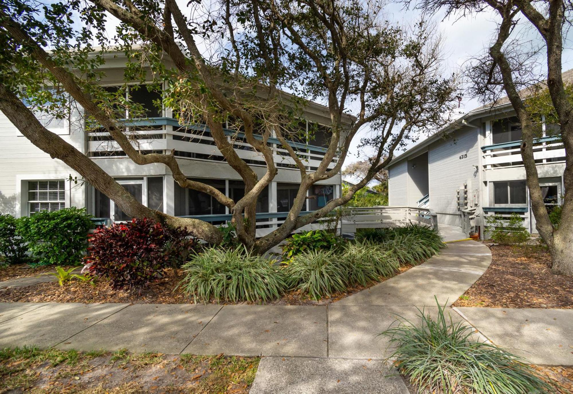 Tastefully Decorated Sea Woods Veranda Close To Pool & Fitness - Sv162