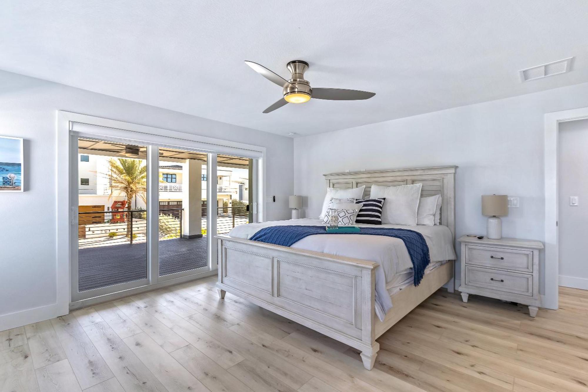 Holiday home Coastal Dream! Ocean Views! Pool! Seconds From The Beach! 2601s