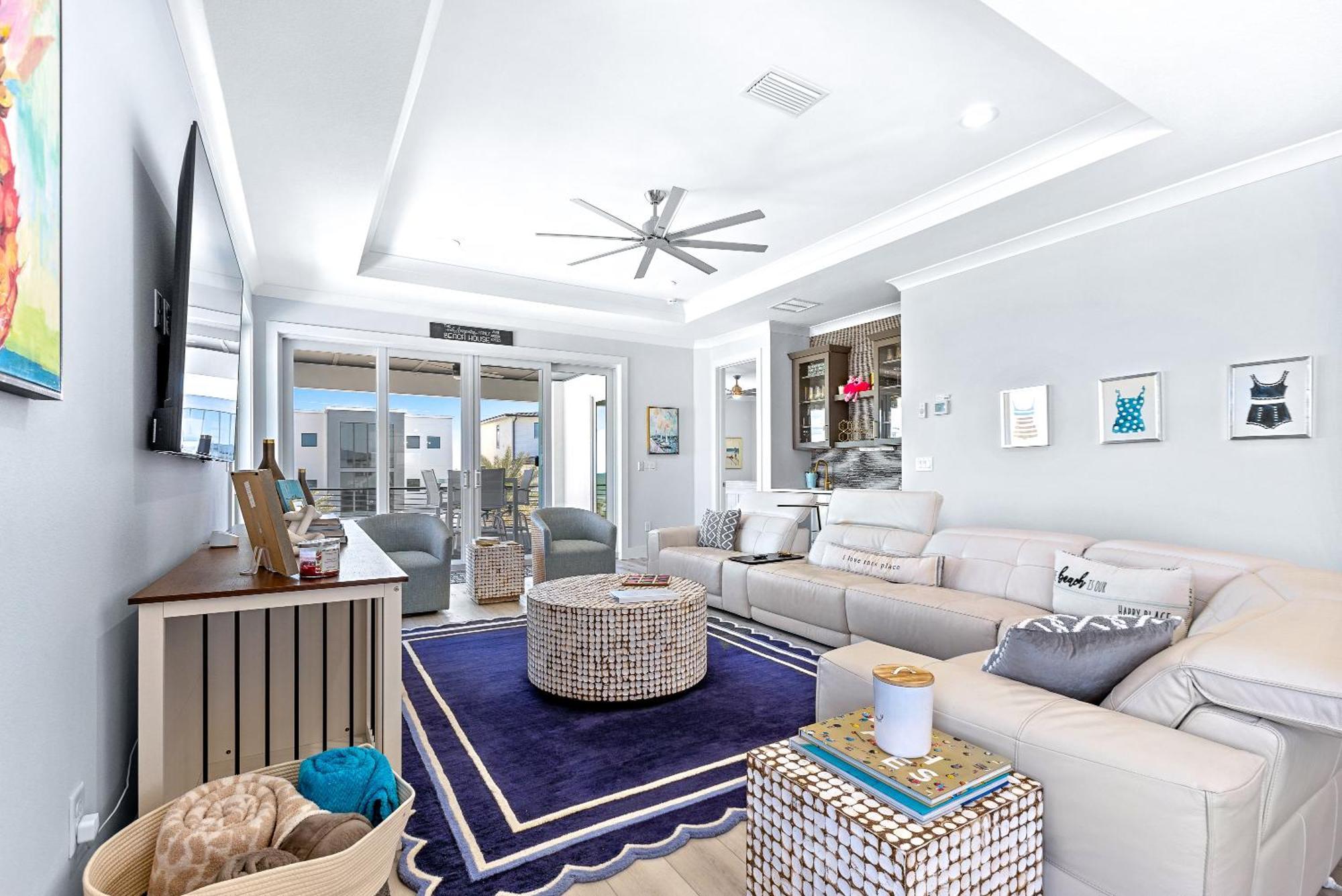 Coastal Dream! Ocean Views! Pool! Seconds From The Beach! 2601s Holiday home *