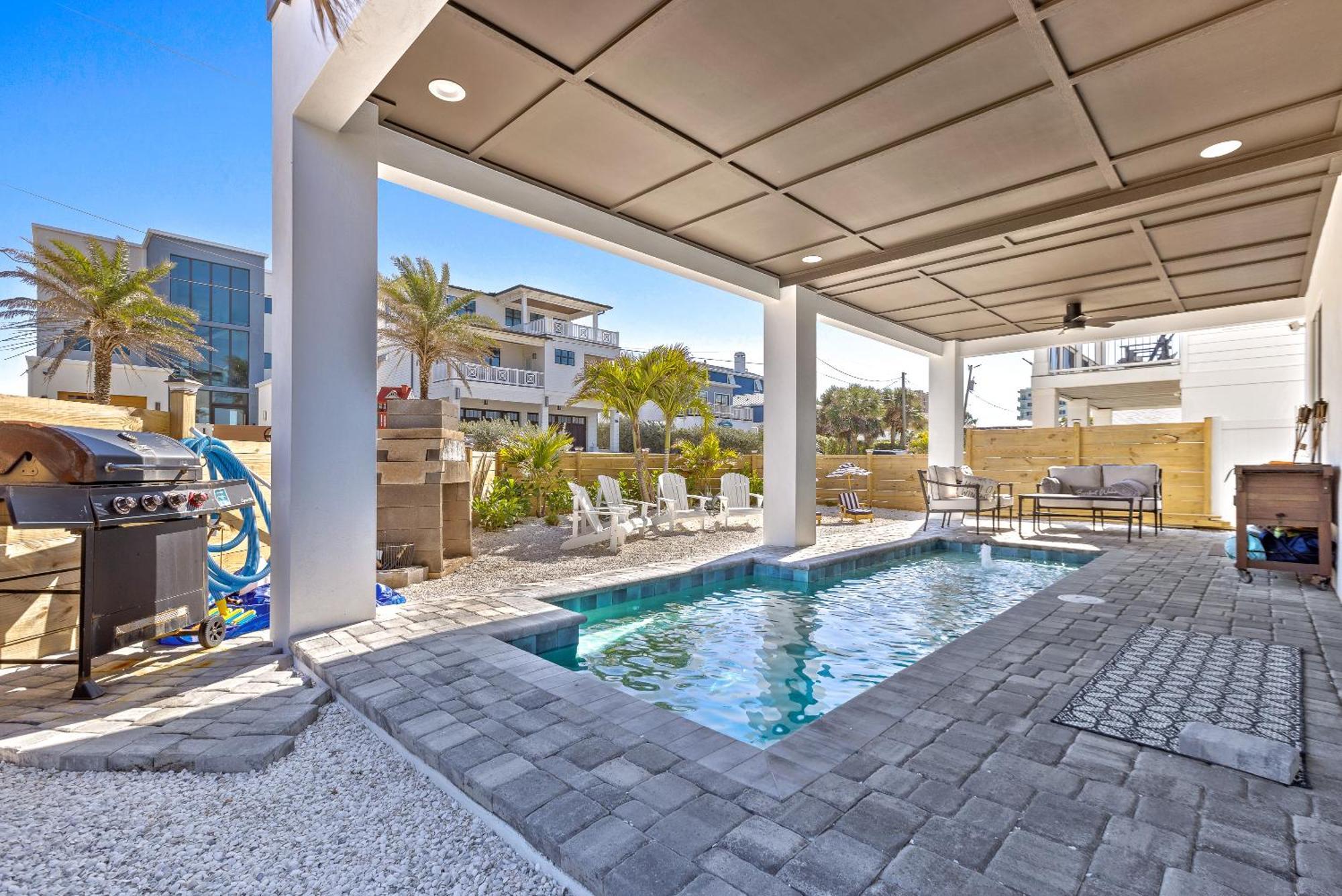 Coastal Dream! Ocean Views! Pool! Seconds From The Beach! 2601s Holiday home New Smyrna Beach