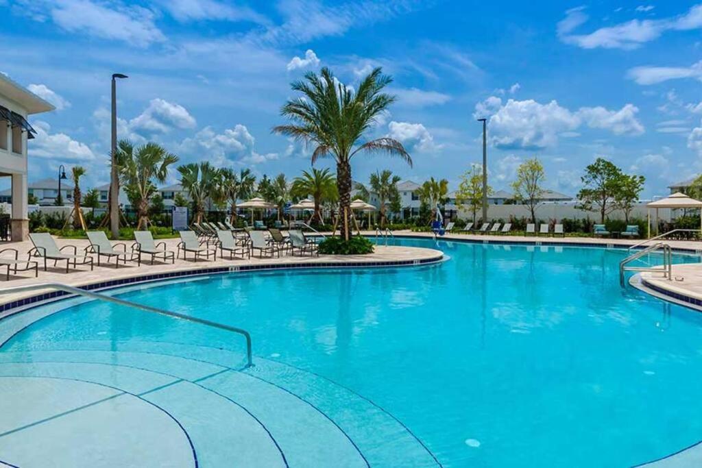 Holiday home Dream Vacation With View, Pool, More, And Walking Distance To