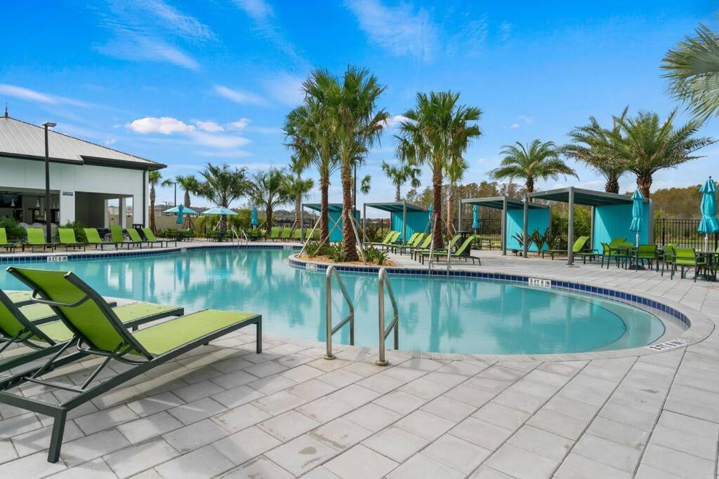 Dream Vacation With View, Pool, More, And Walking Distance To Holiday home