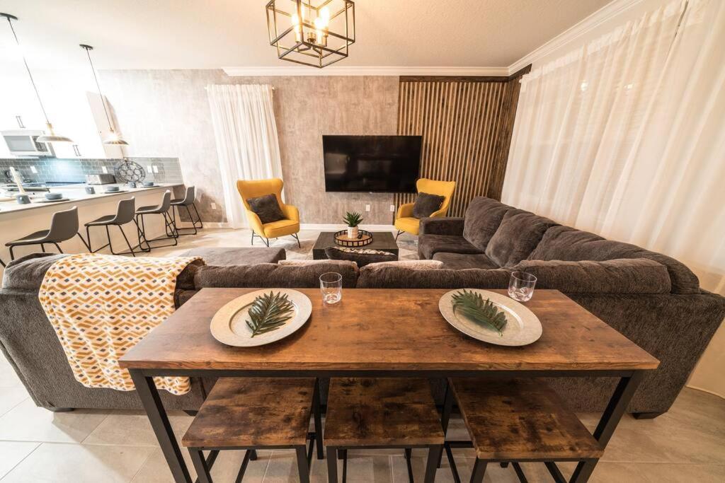 Holiday home Dream Vacation With View, Pool, More, And Walking Distance To *