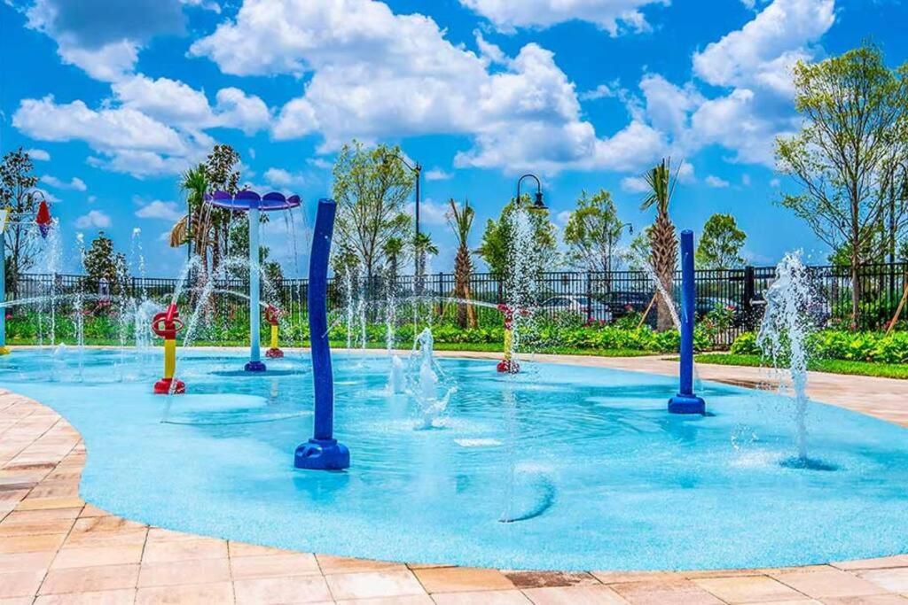 Holiday home Dream Vacation With View, Pool, More, And Walking Distance To