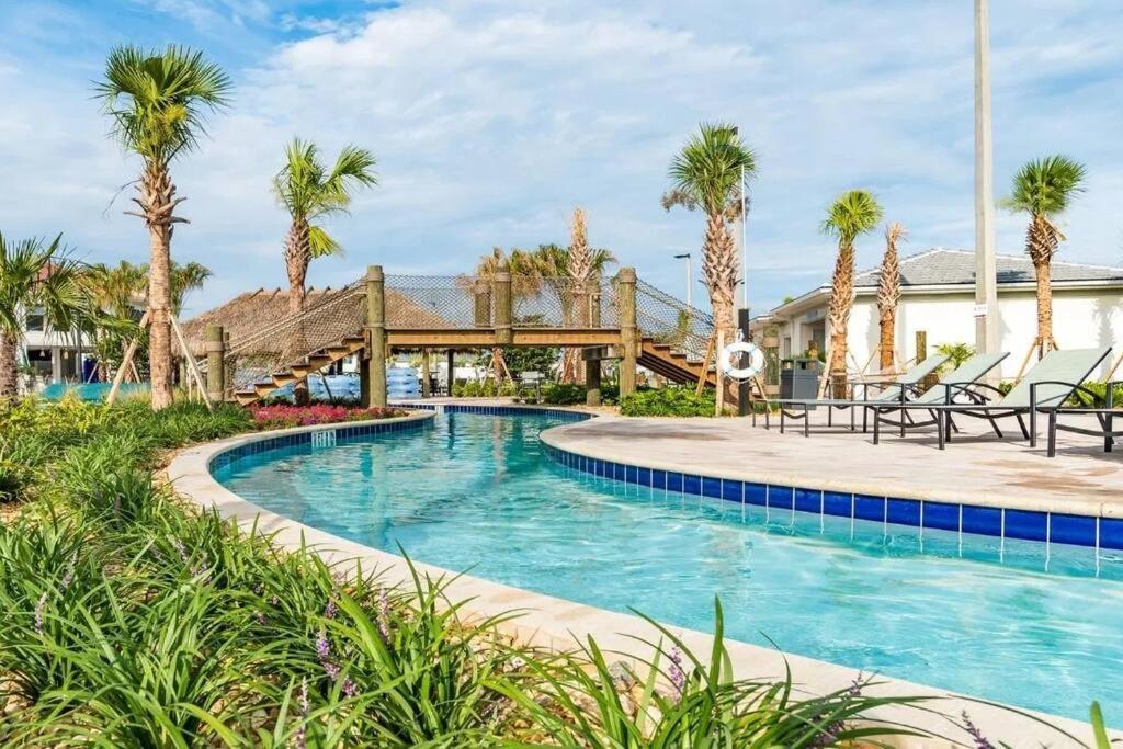 Dream Vacation With View, Pool, More, And Walking Distance To *
