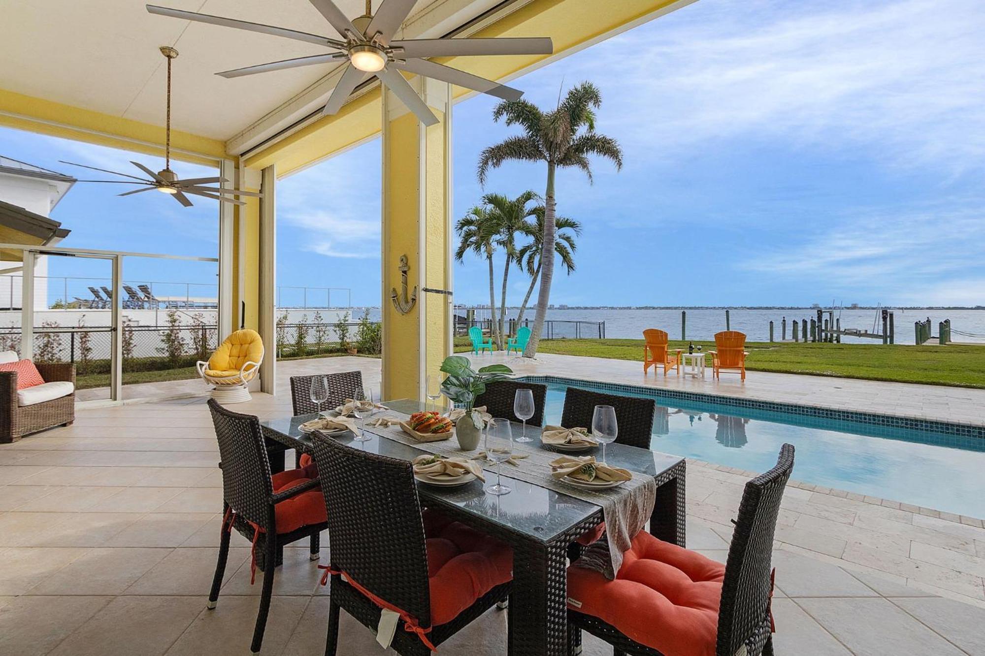 Stunning River View, Heated Pool & - Million Dollar View - Roelens Holiday home *