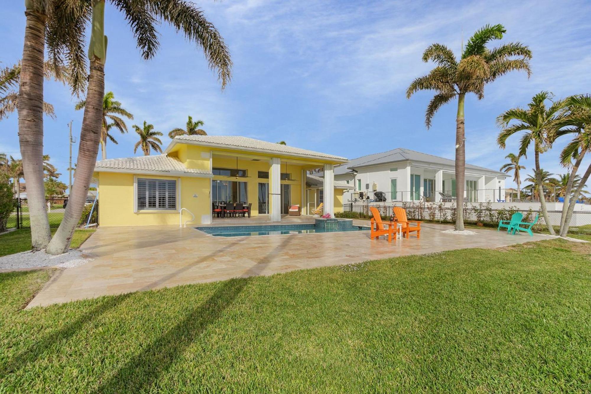 Holiday home Stunning River View, Heated Pool & - Million Dollar View - Roelens Cape Coral