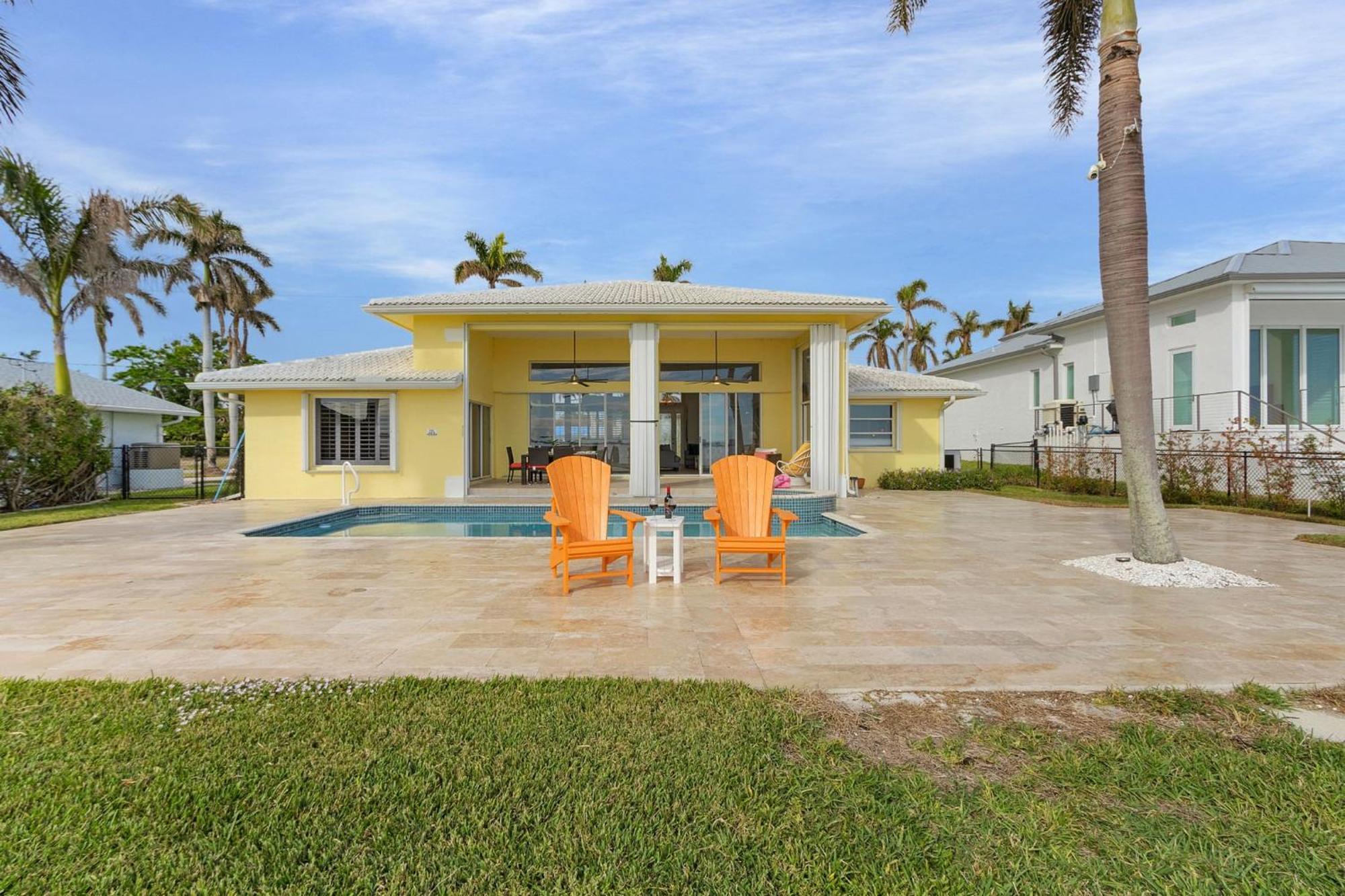 Stunning River View, Heated Pool & - Million Dollar View - Roelens * Cape Coral