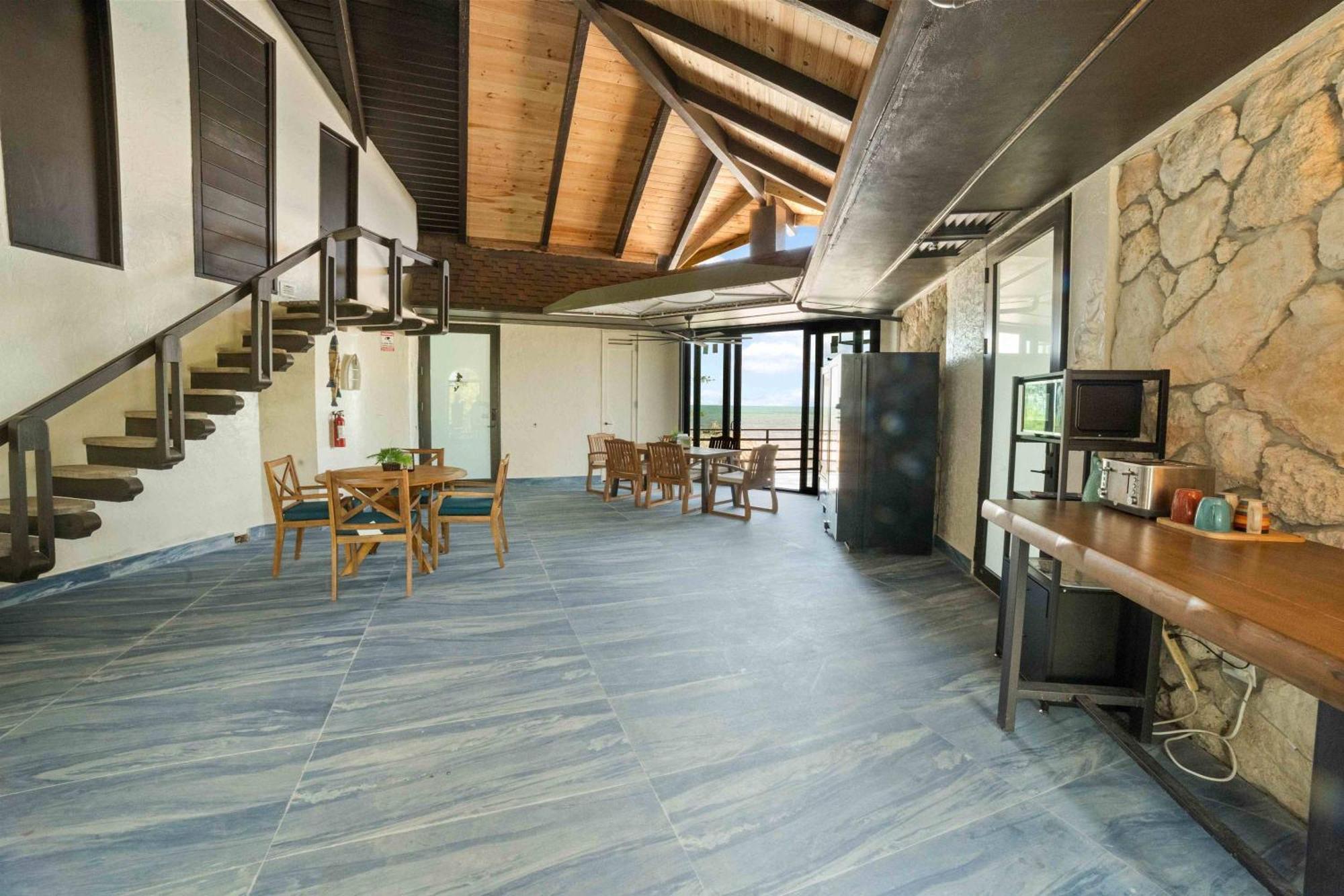 Apartment Ocean View At Barnacle *