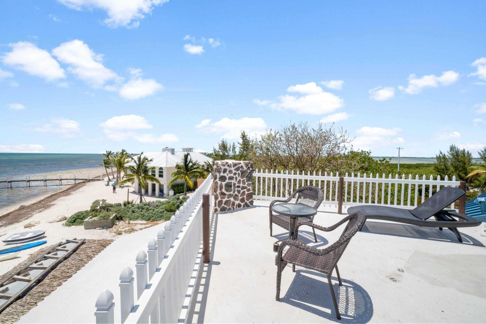 Apartment Ocean View At Barnacle *