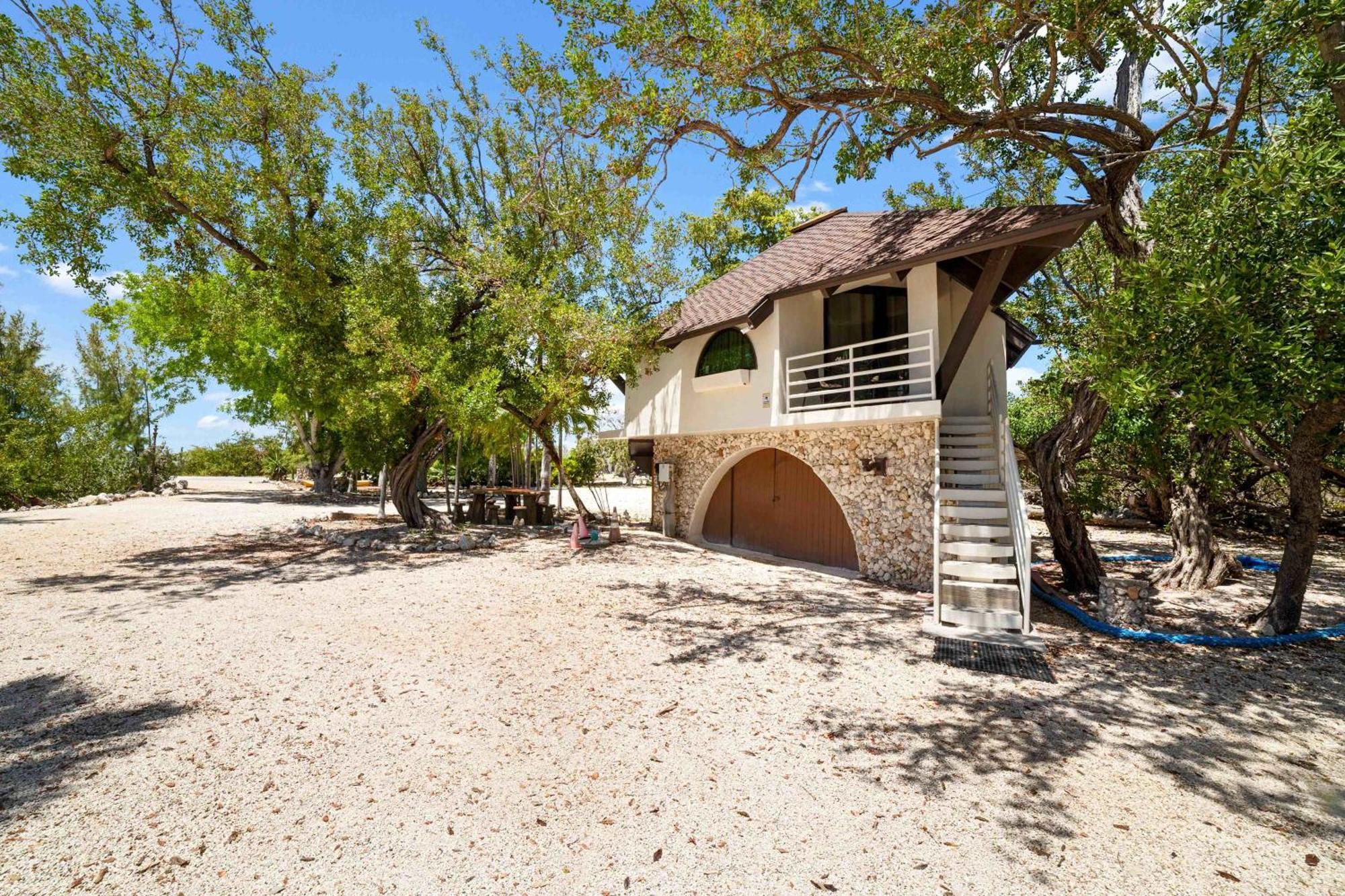 Apartment Ocean Depth At Barnacle Big Pine Key