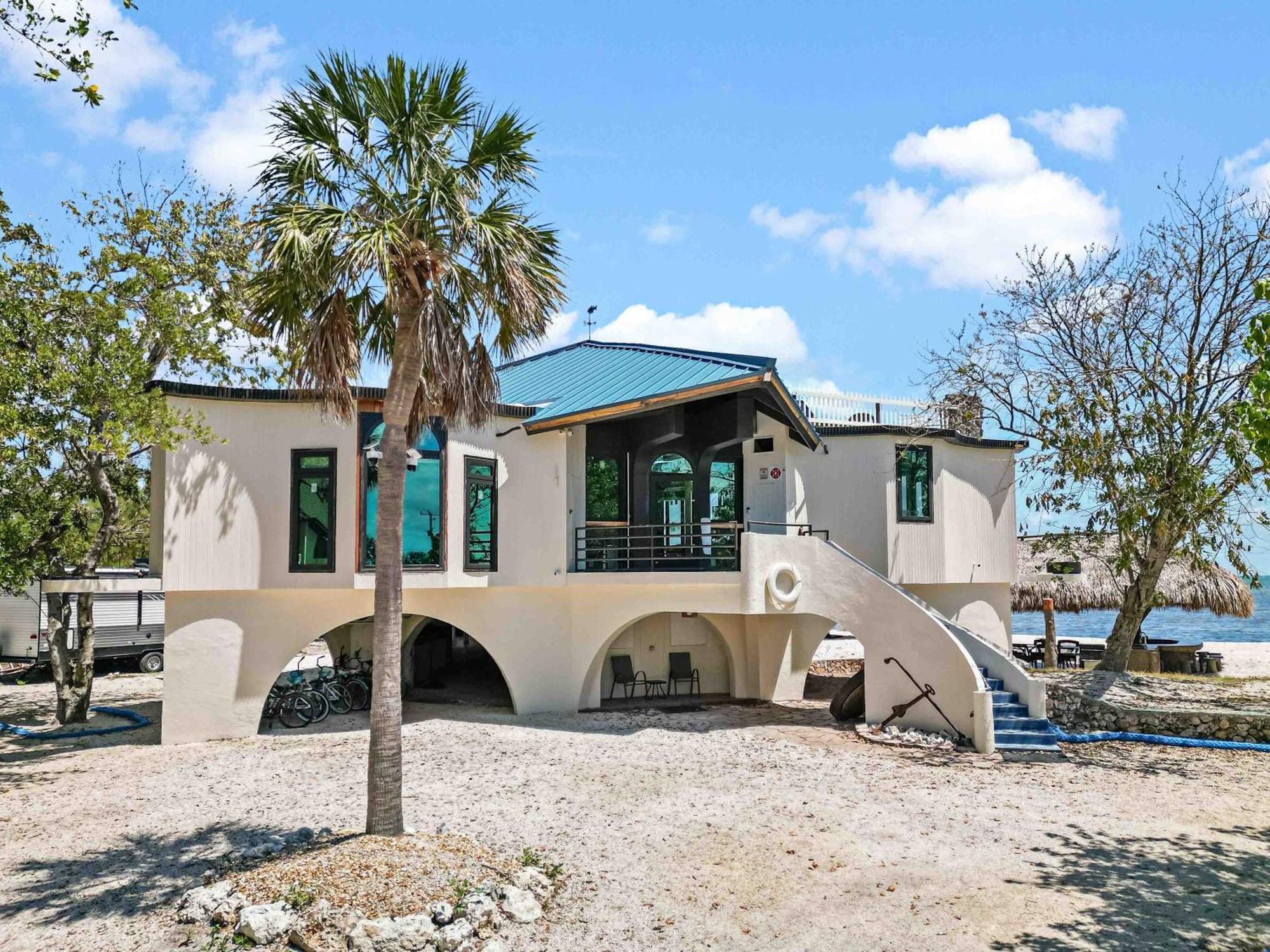 Ocean Depth At Barnacle Apartment Big Pine Key