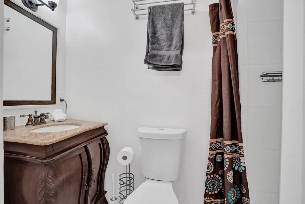 New Stunning With Heated Pool Villa *