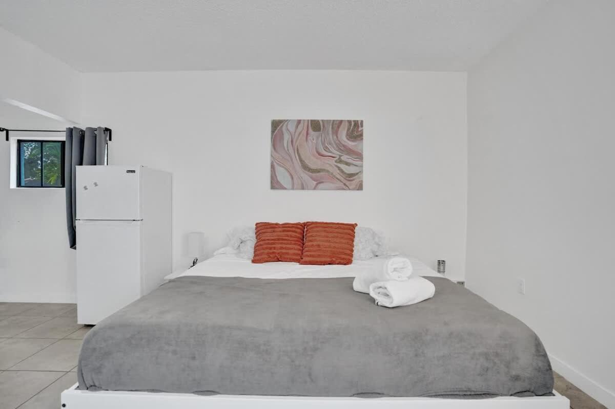 Villa New Stunning With Heated Pool *