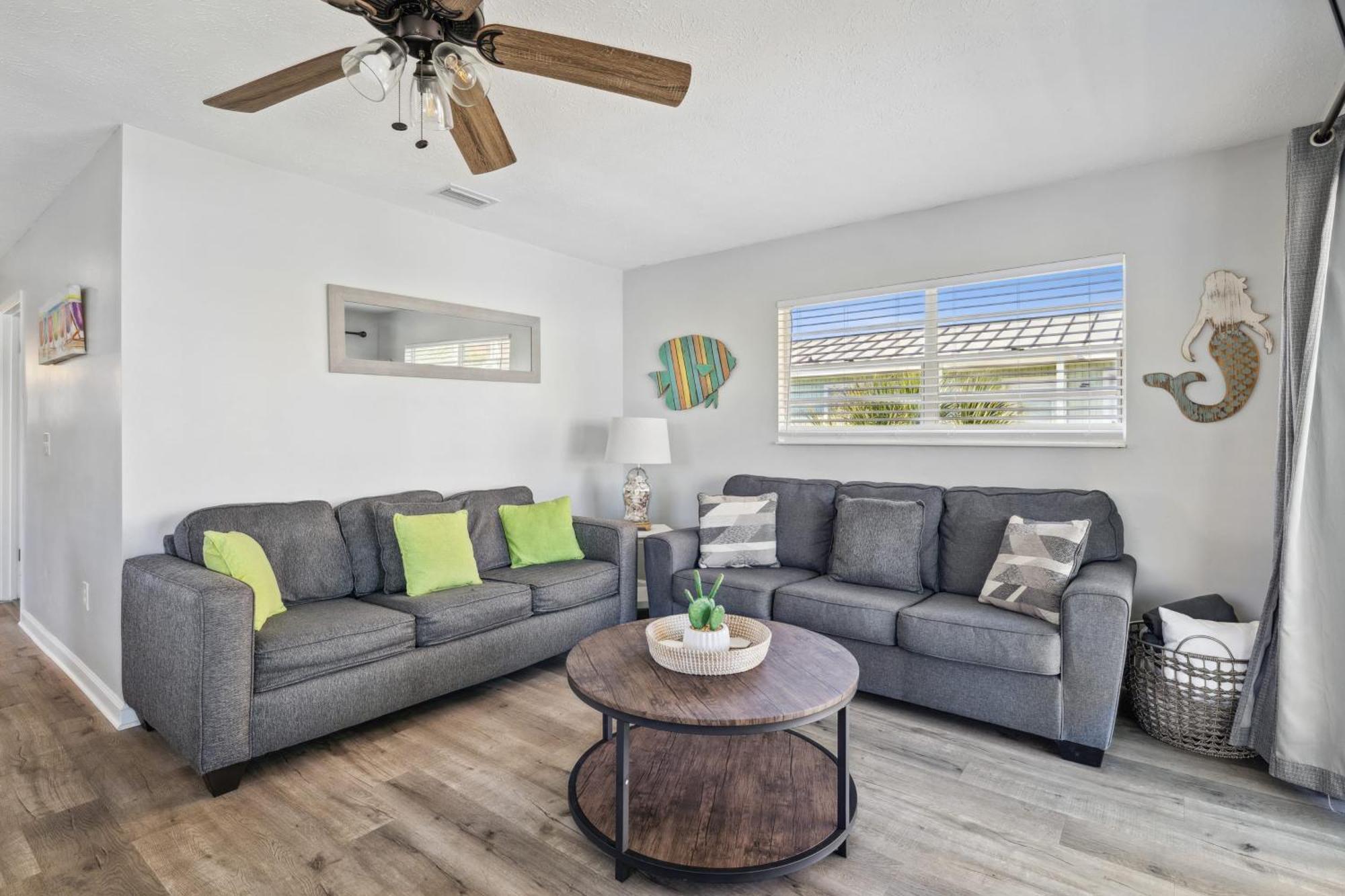 Holiday home 4113 Danny Dr By Avantstay Pool Near The Beach