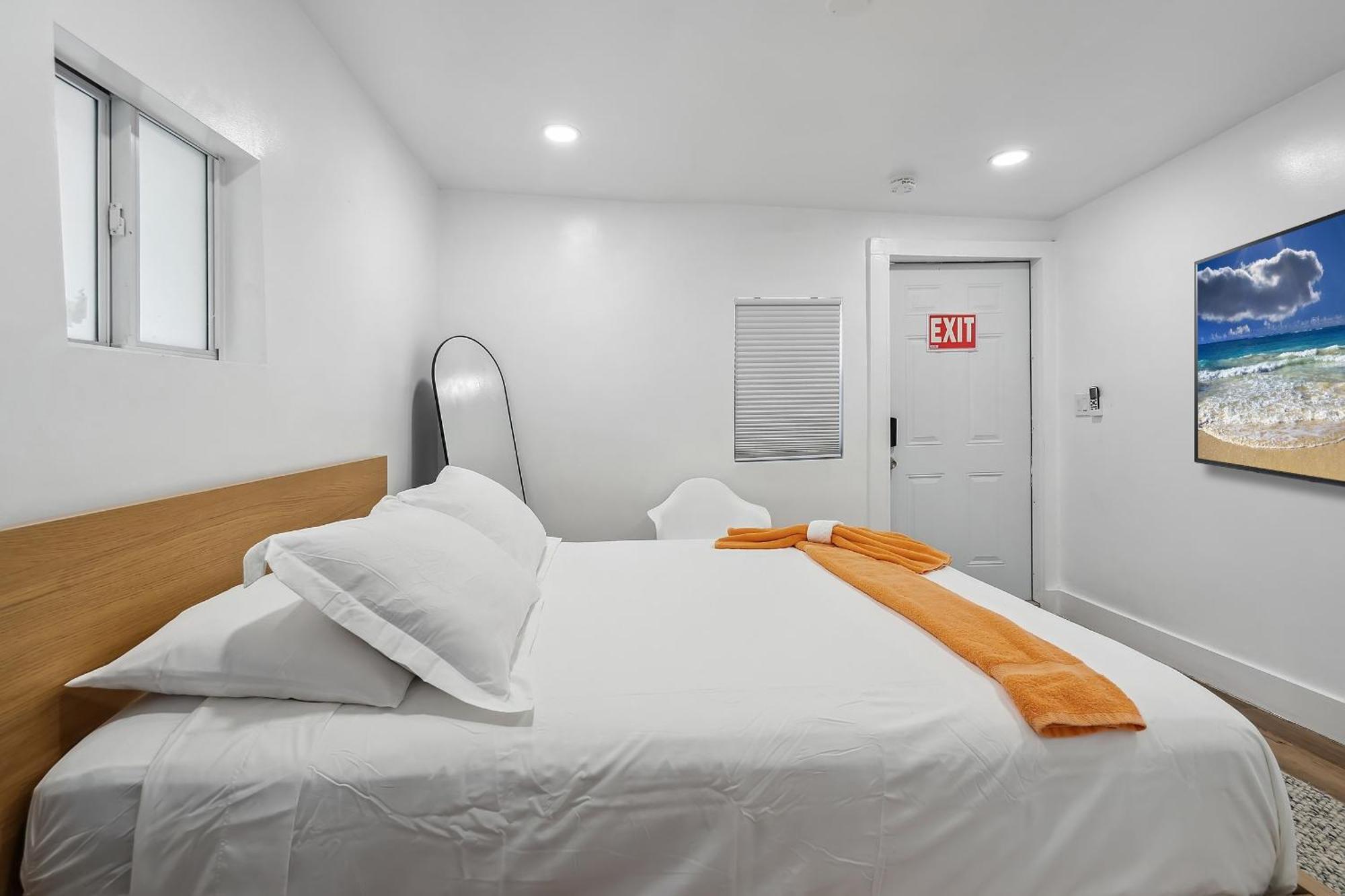 Holiday home Casa Roselle 3 Bedrooms Hollywood