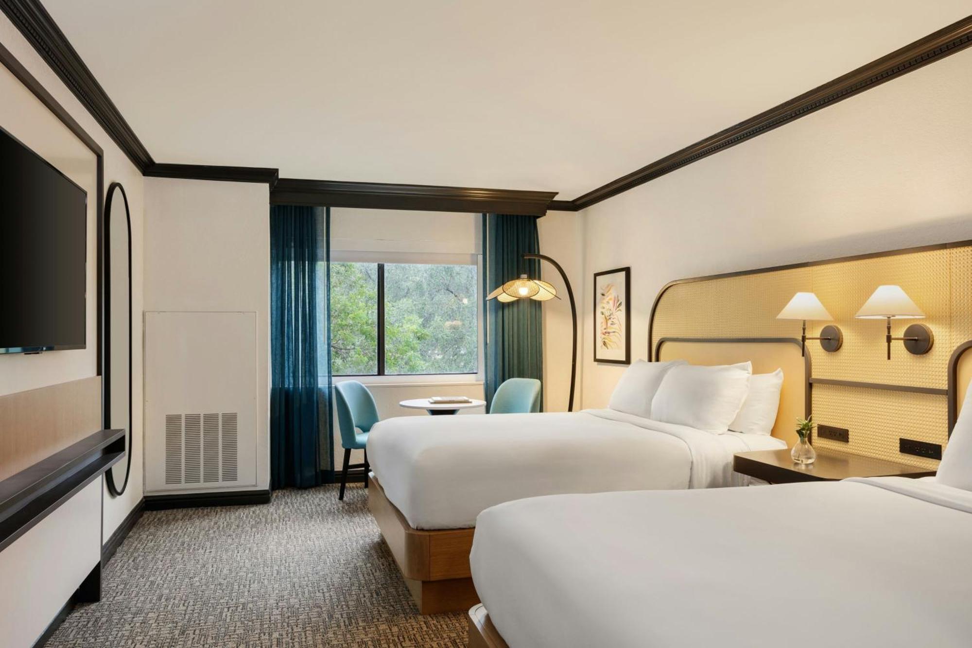 Hotel Renaissance 4*