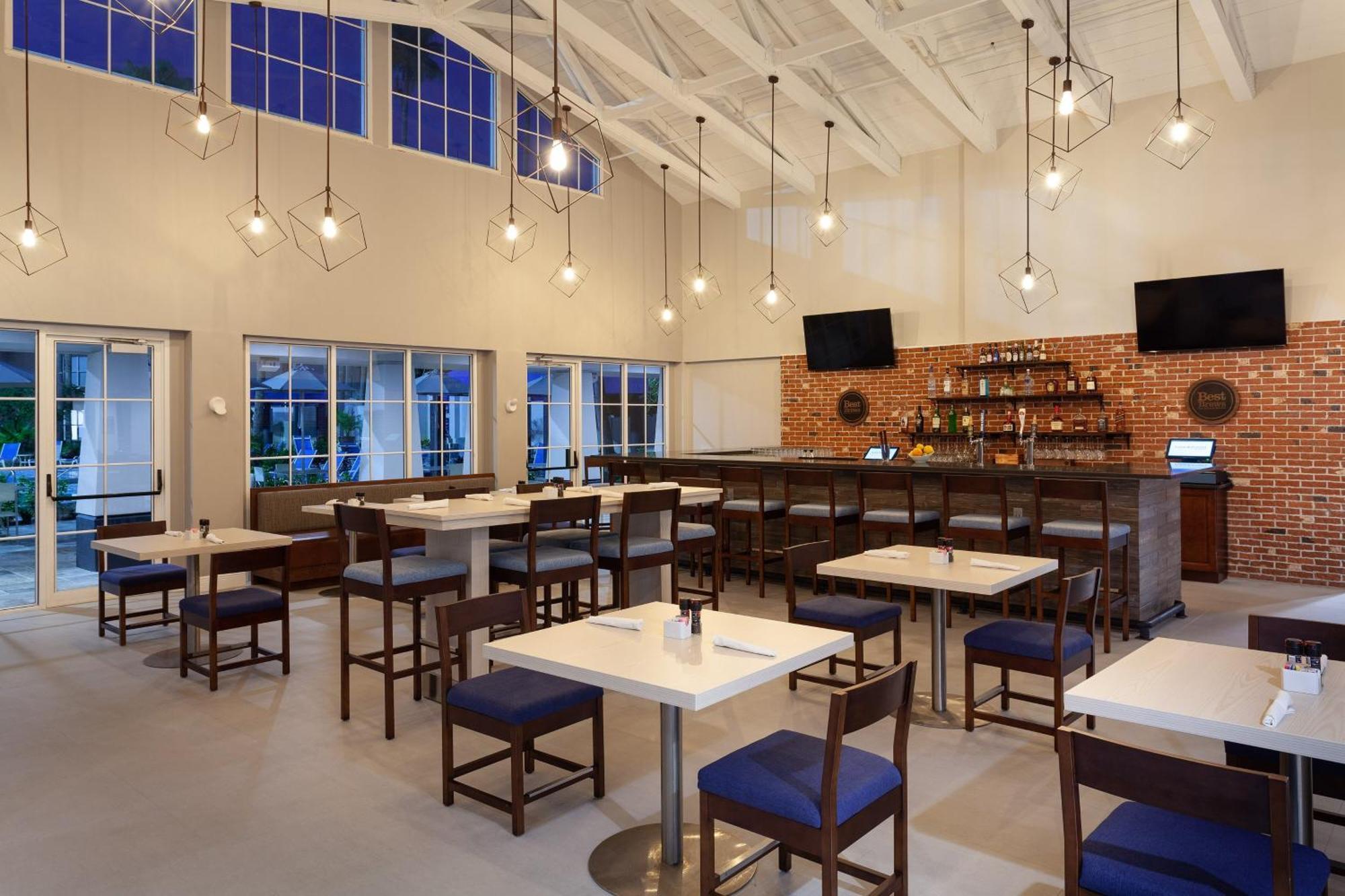 Hotel Four Points By Sheraton Orlando Convention Center 3*