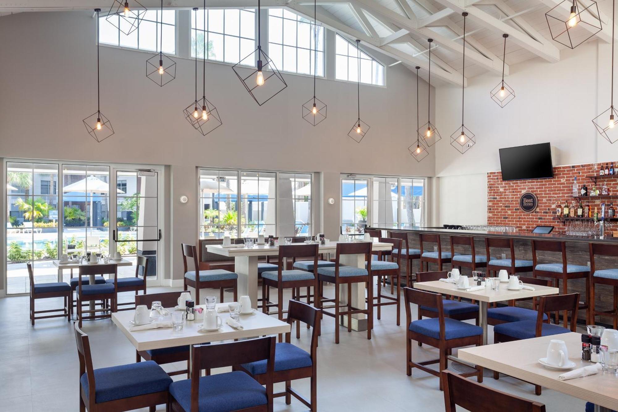 Four Points By Sheraton Orlando Convention Center Hotel 3*