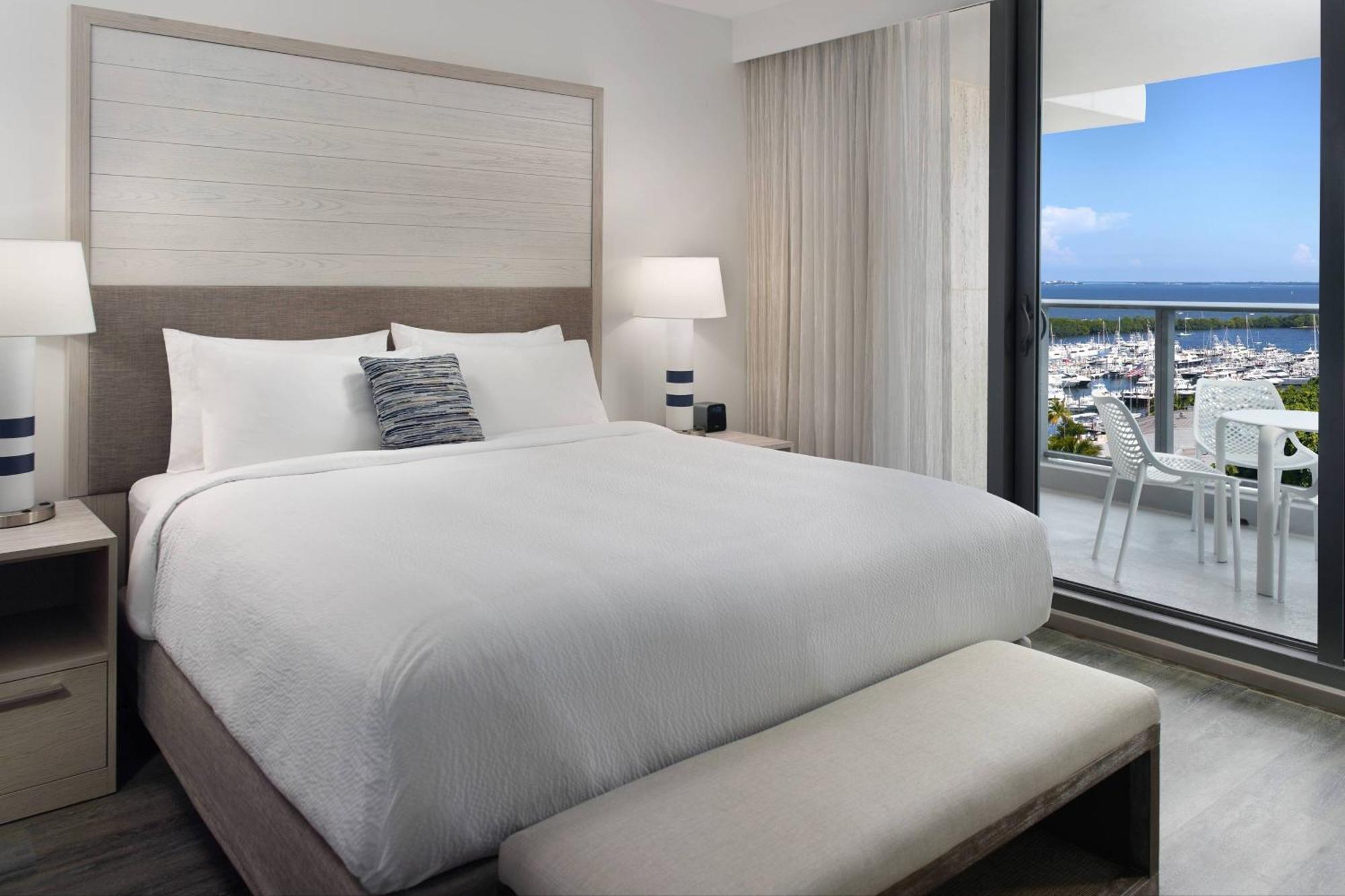 Hotel Courtyard Coconut Grove Miami