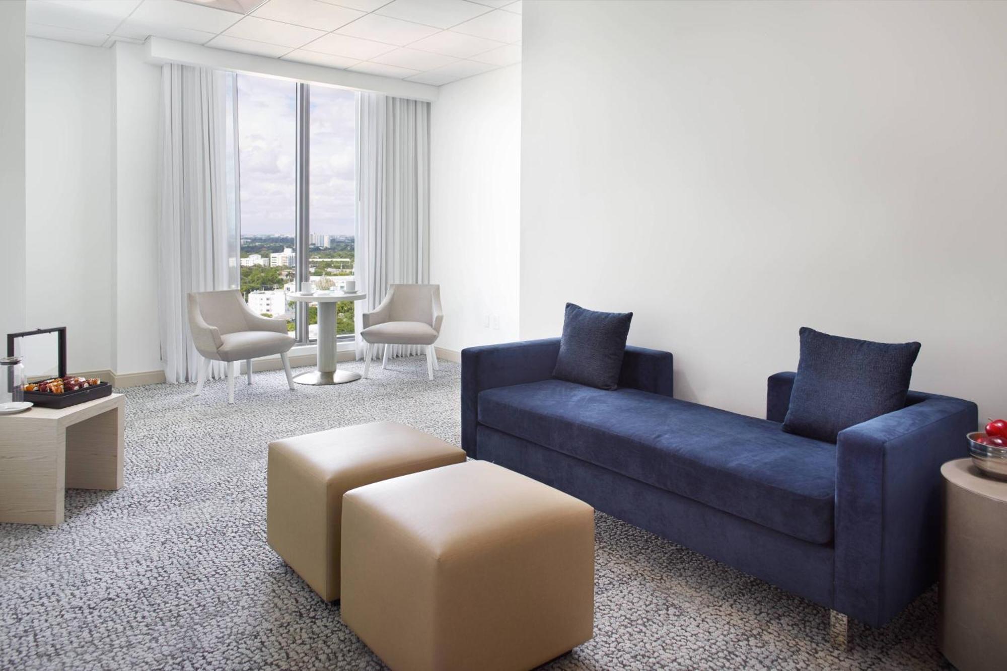 Courtyard Coconut Grove 3* Miami