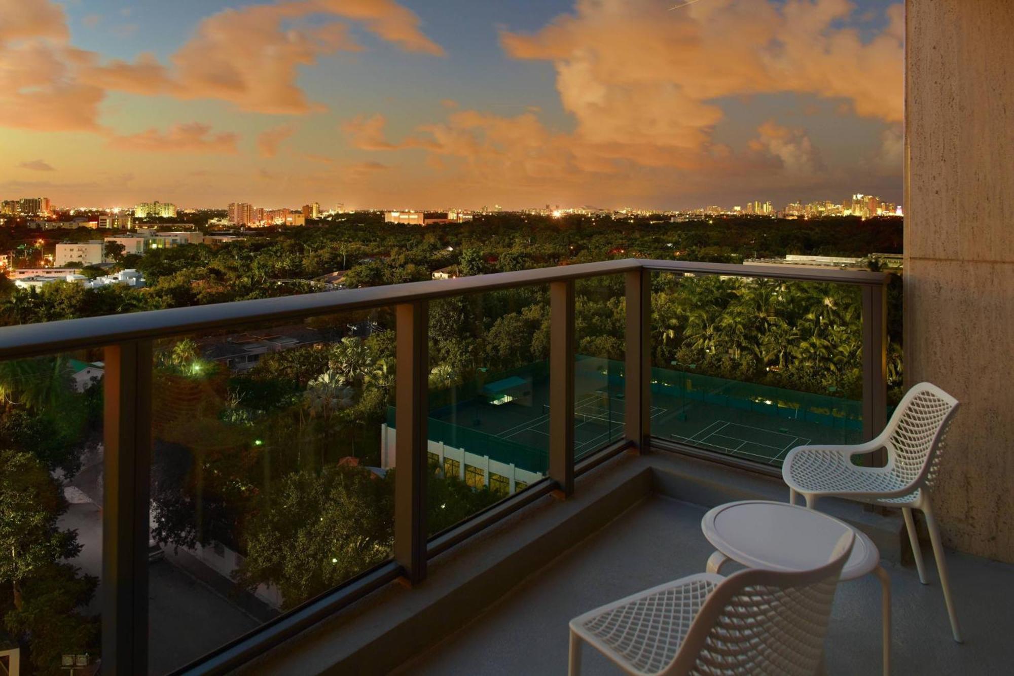 Courtyard Coconut Grove 3* Miami