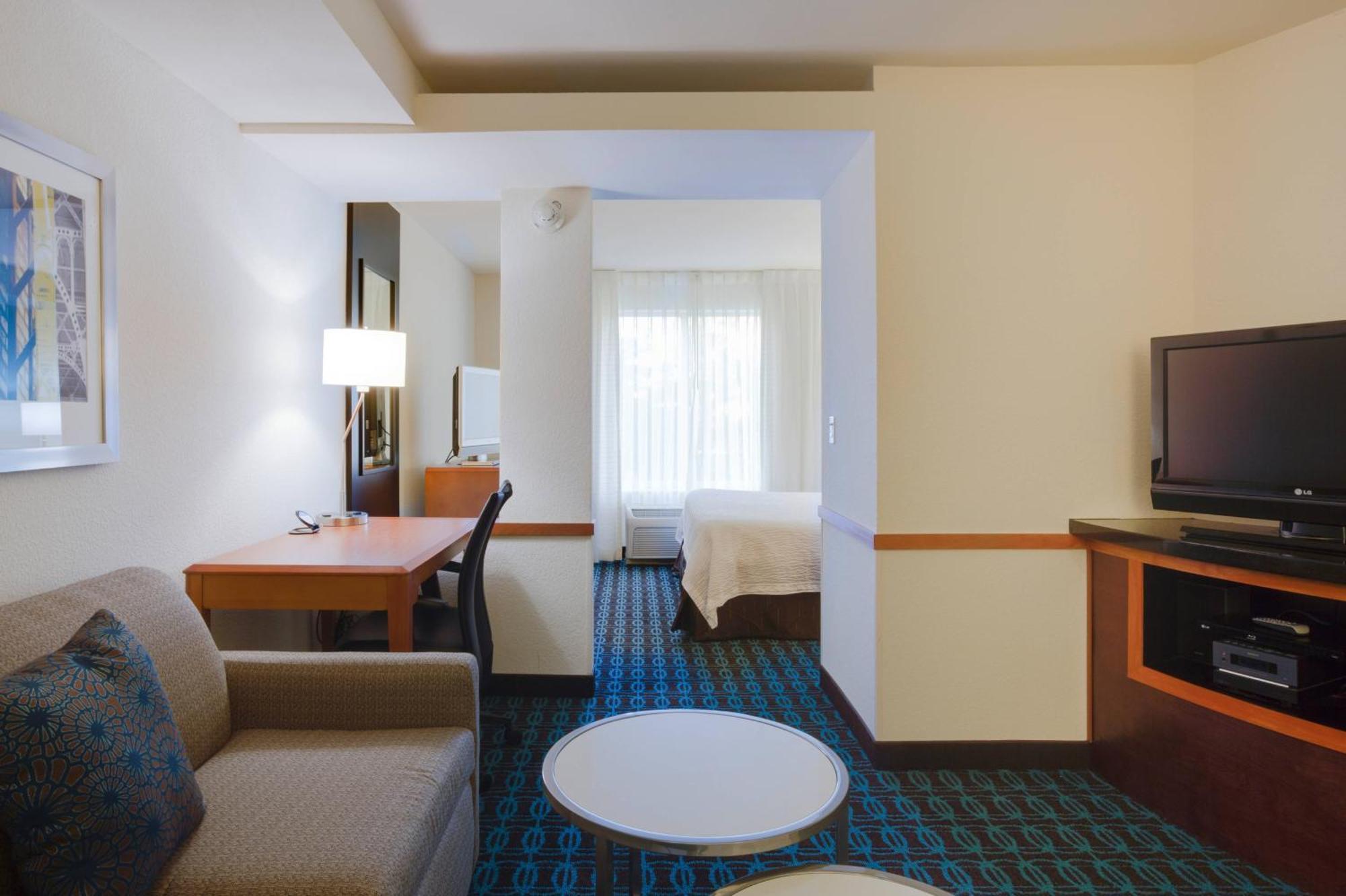 Fairfield And By Marriott Kennedy Space Center 3*