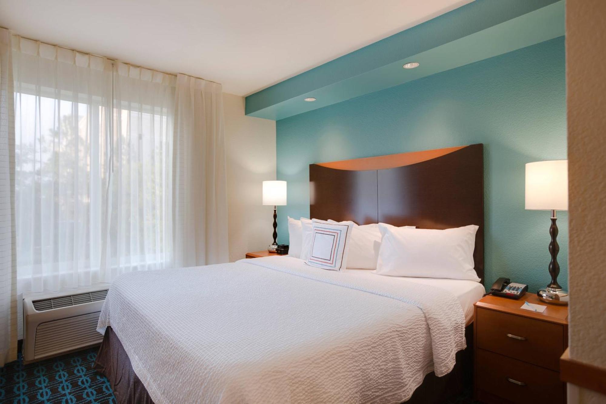 Fairfield And By Marriott Kennedy Space Center Hotel 3*