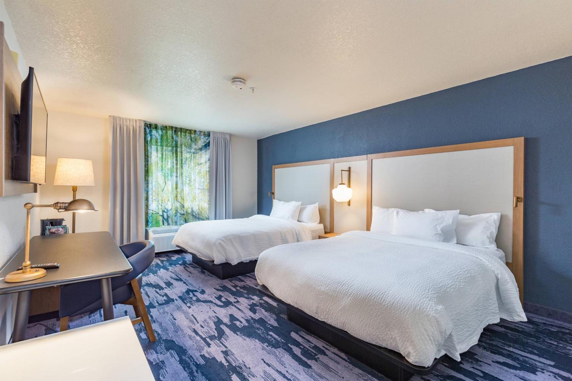 Fairfield And By Marriott Tampa North Hotel 3*