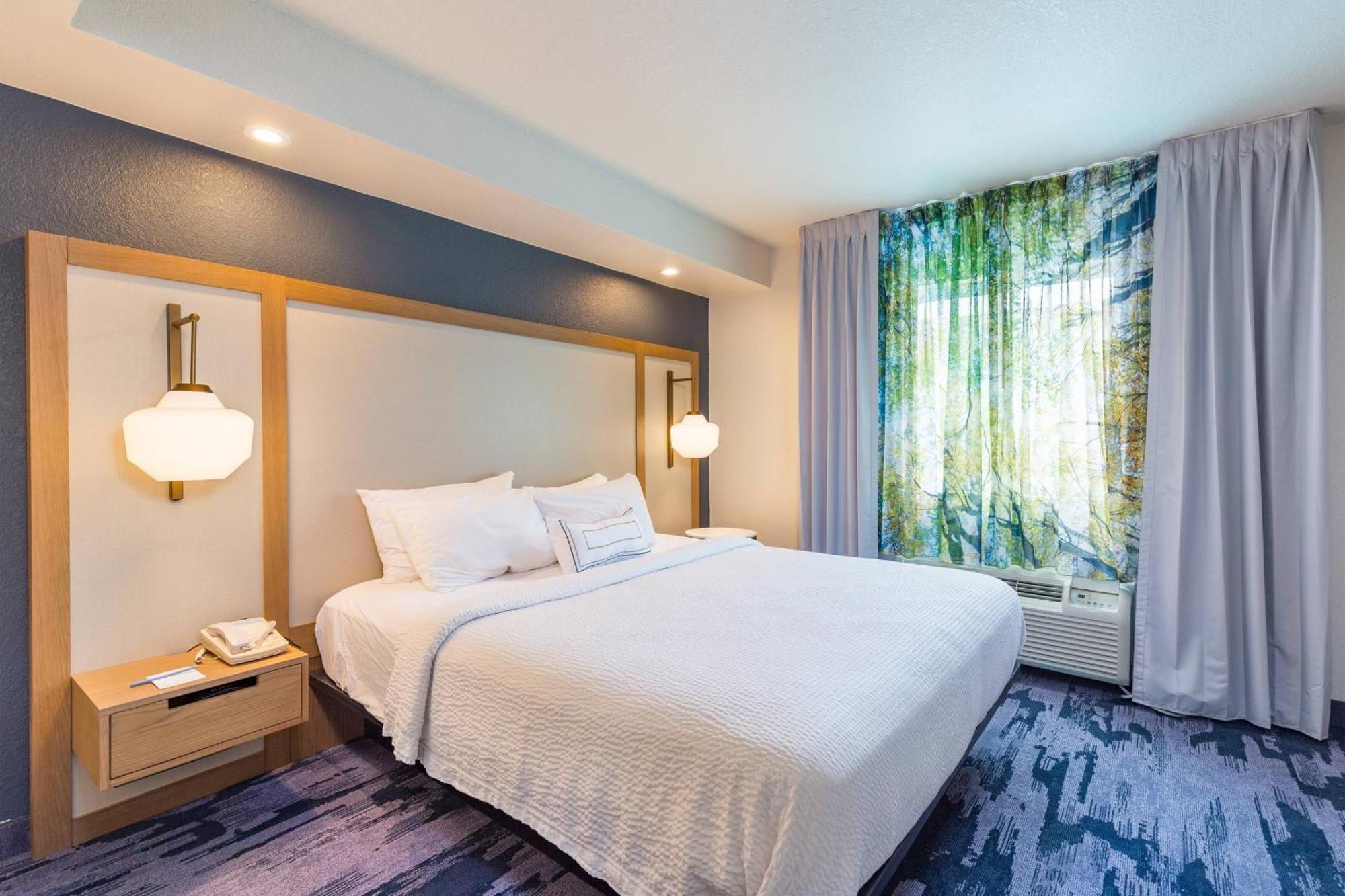 Hotel Fairfield And By Marriott Tampa North 3*