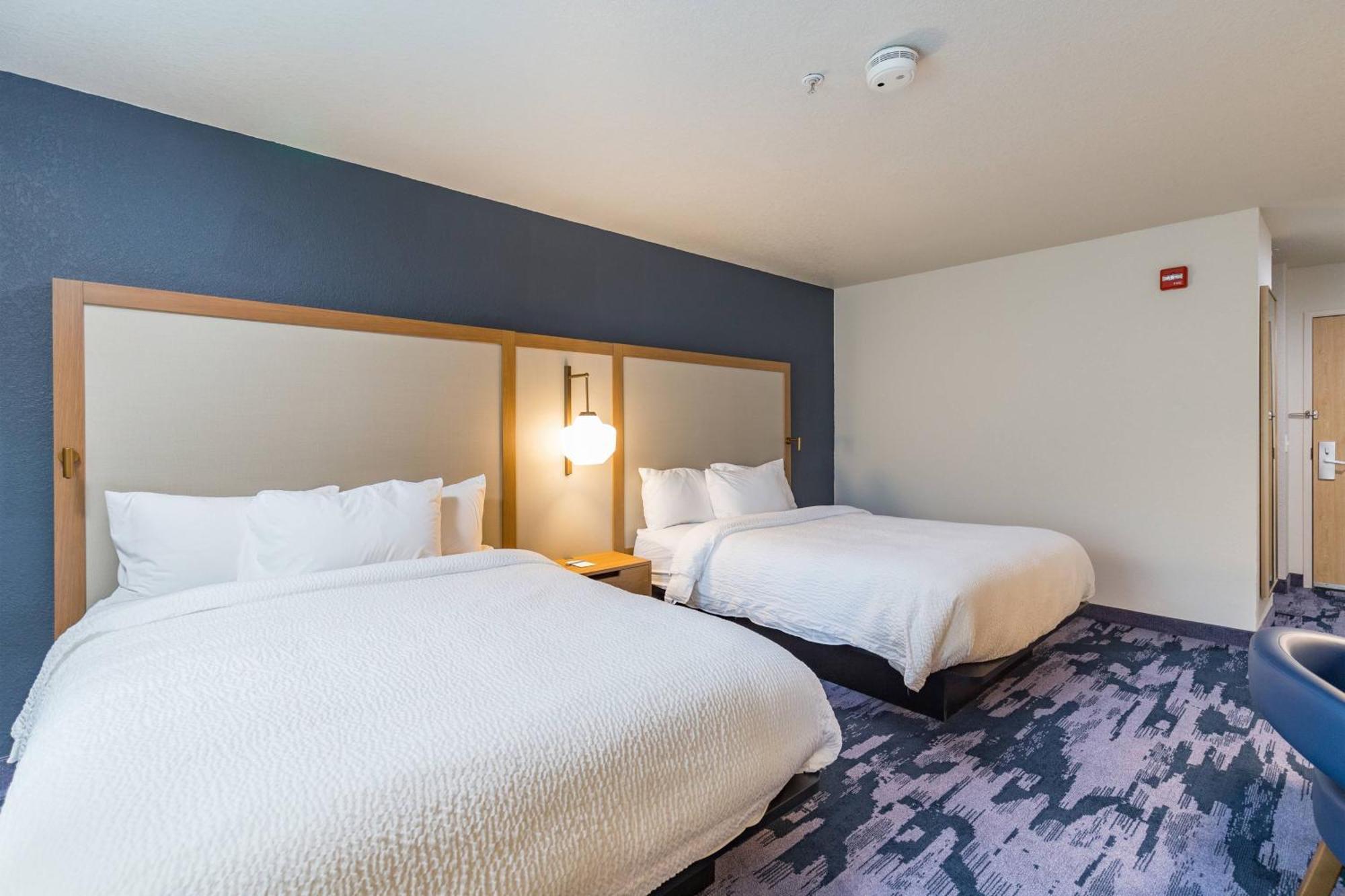 Hotel Fairfield And By Marriott Tampa North Temple Terrace