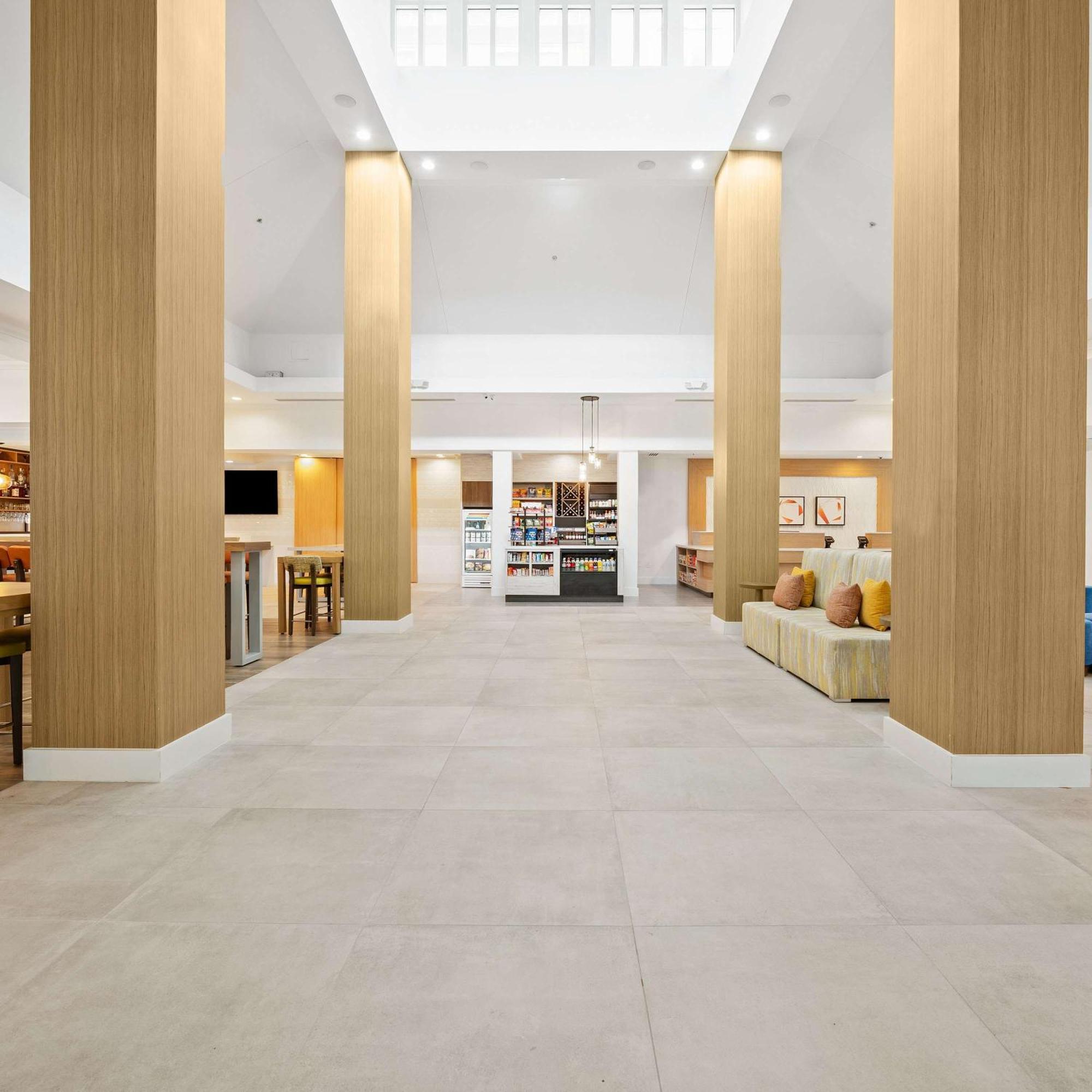 Hilton Garden Ft. Lauderdale Airport-cruise Port 3*