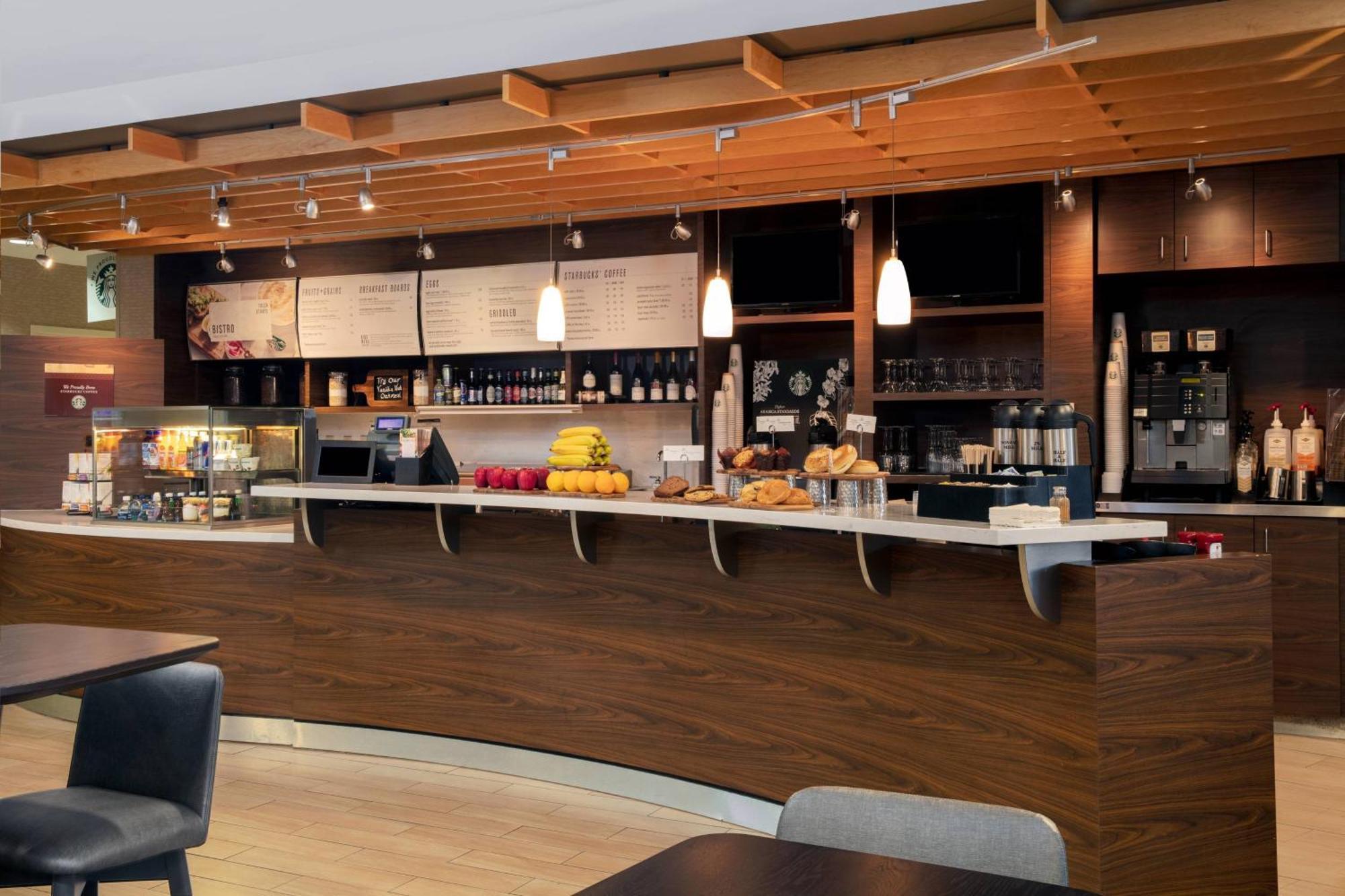 Hotel Courtyard By Marriott I-295/east Beltway 3*