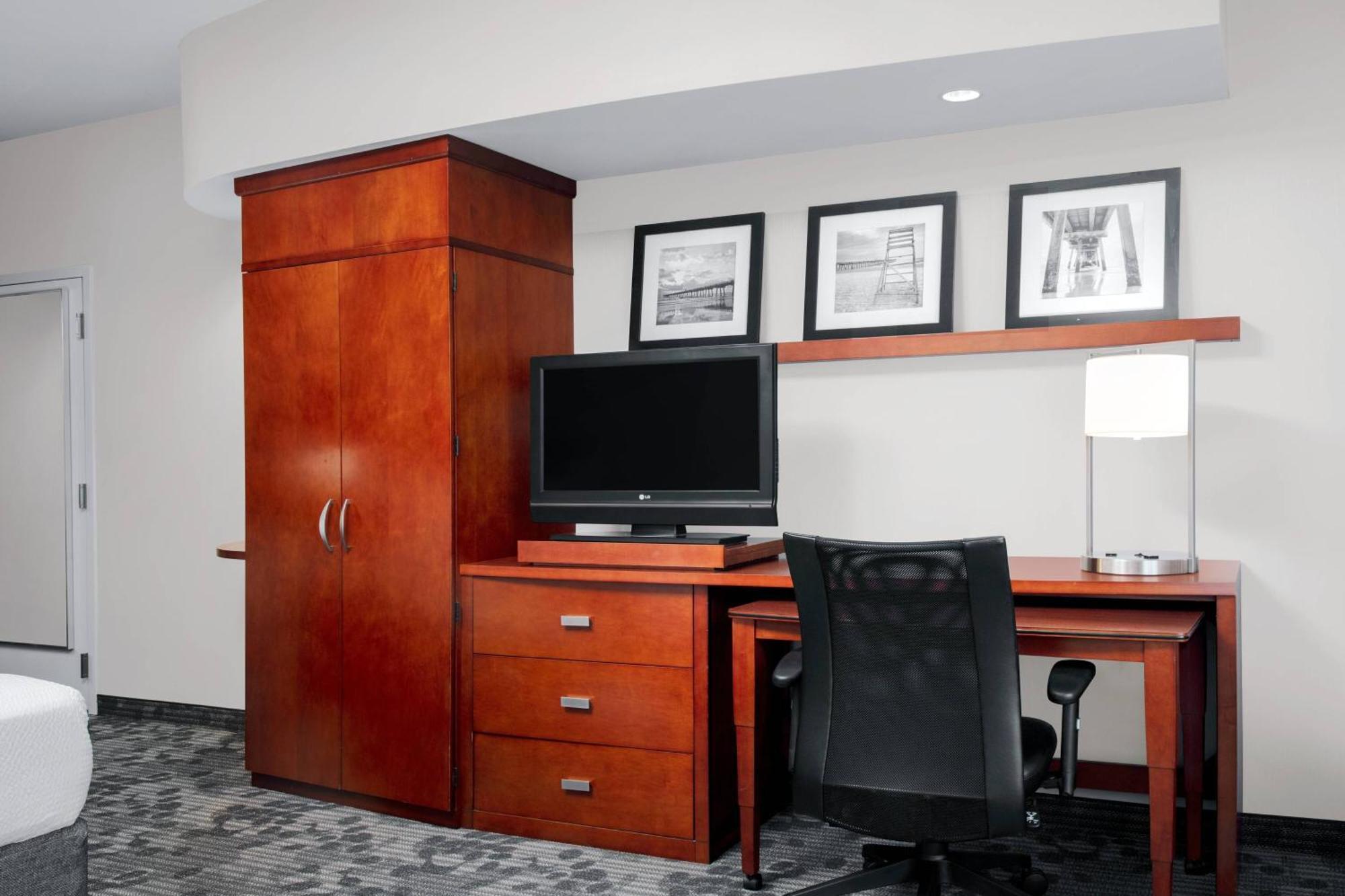 Courtyard By Marriott I-295/east Beltway
