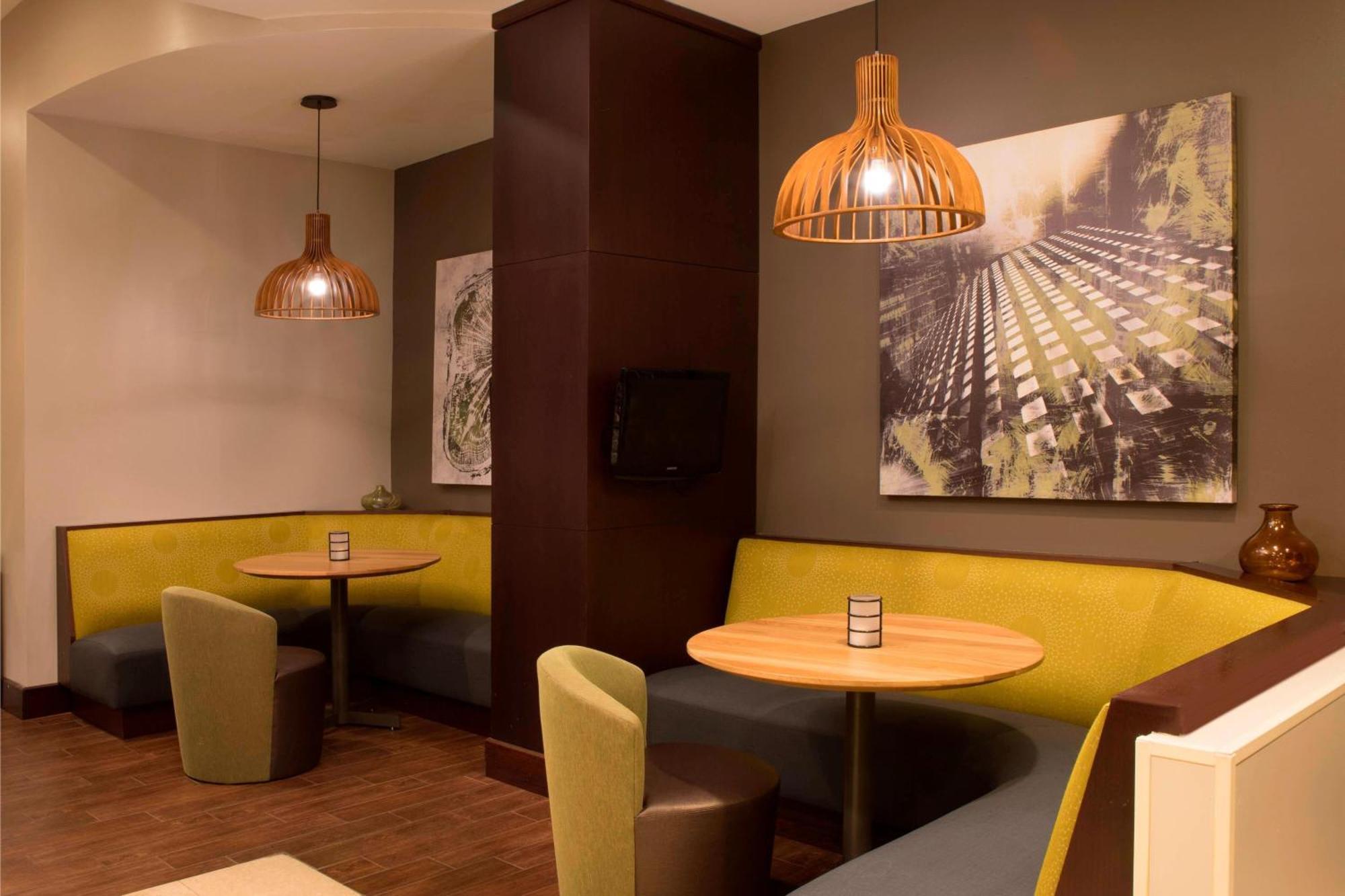 Courtyard By Marriott Boynton Hotel 4*