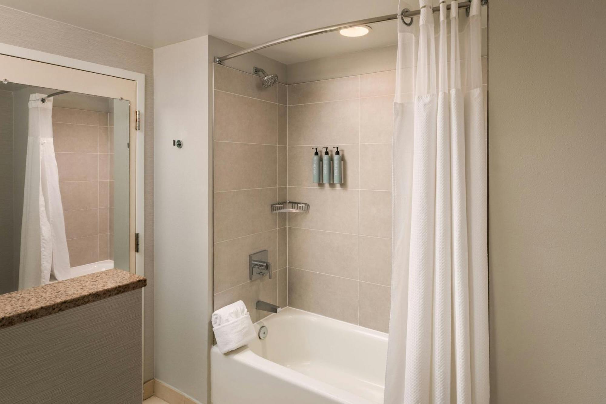 Hotel Courtyard By Marriott Downtown 3*