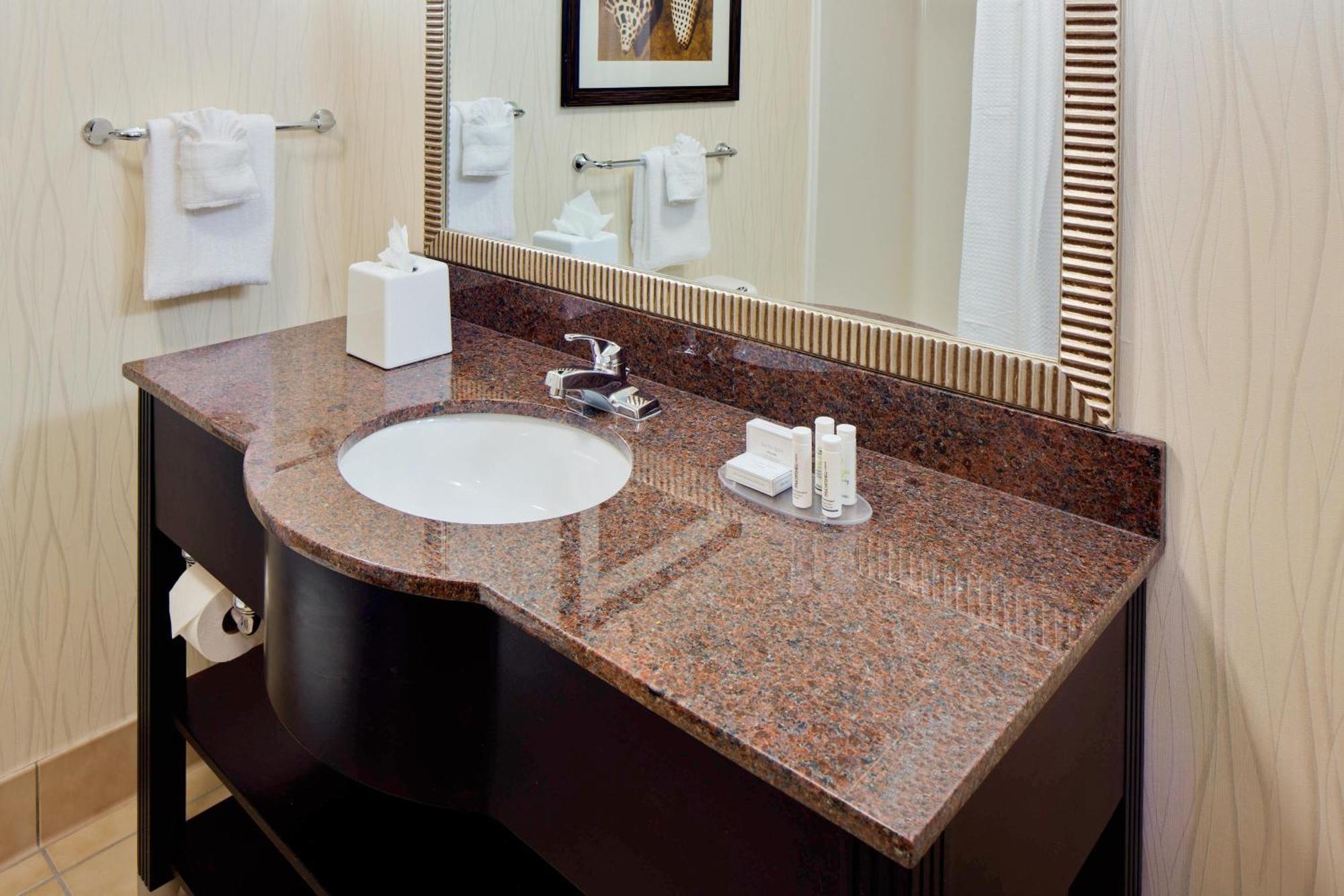 Courtyard By Marriott At Town Center Sarasota