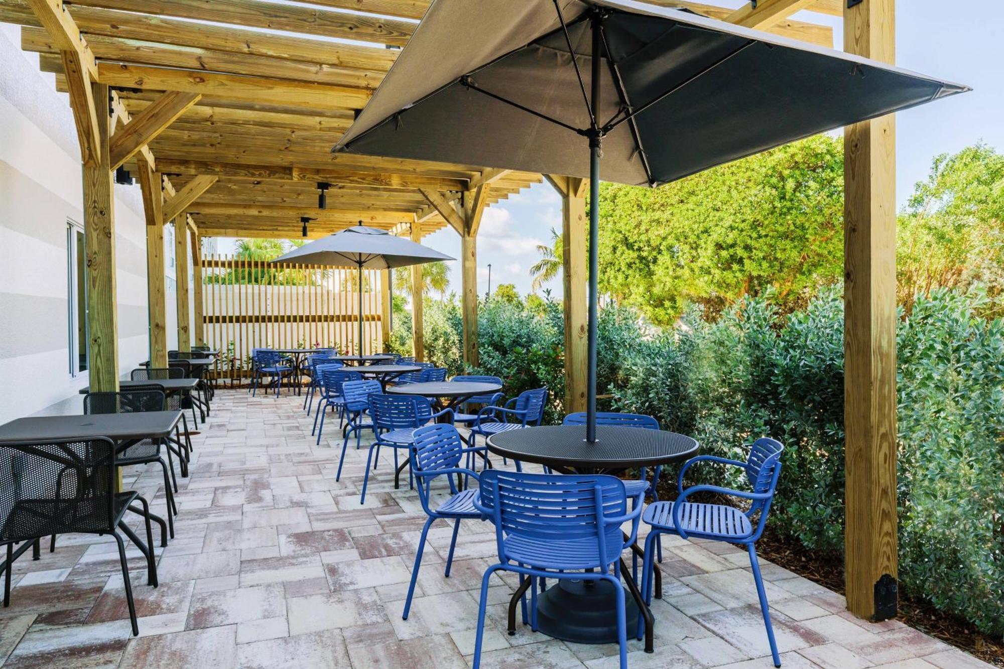 Fairfield By Marriott & Florida Keys Resort 3*