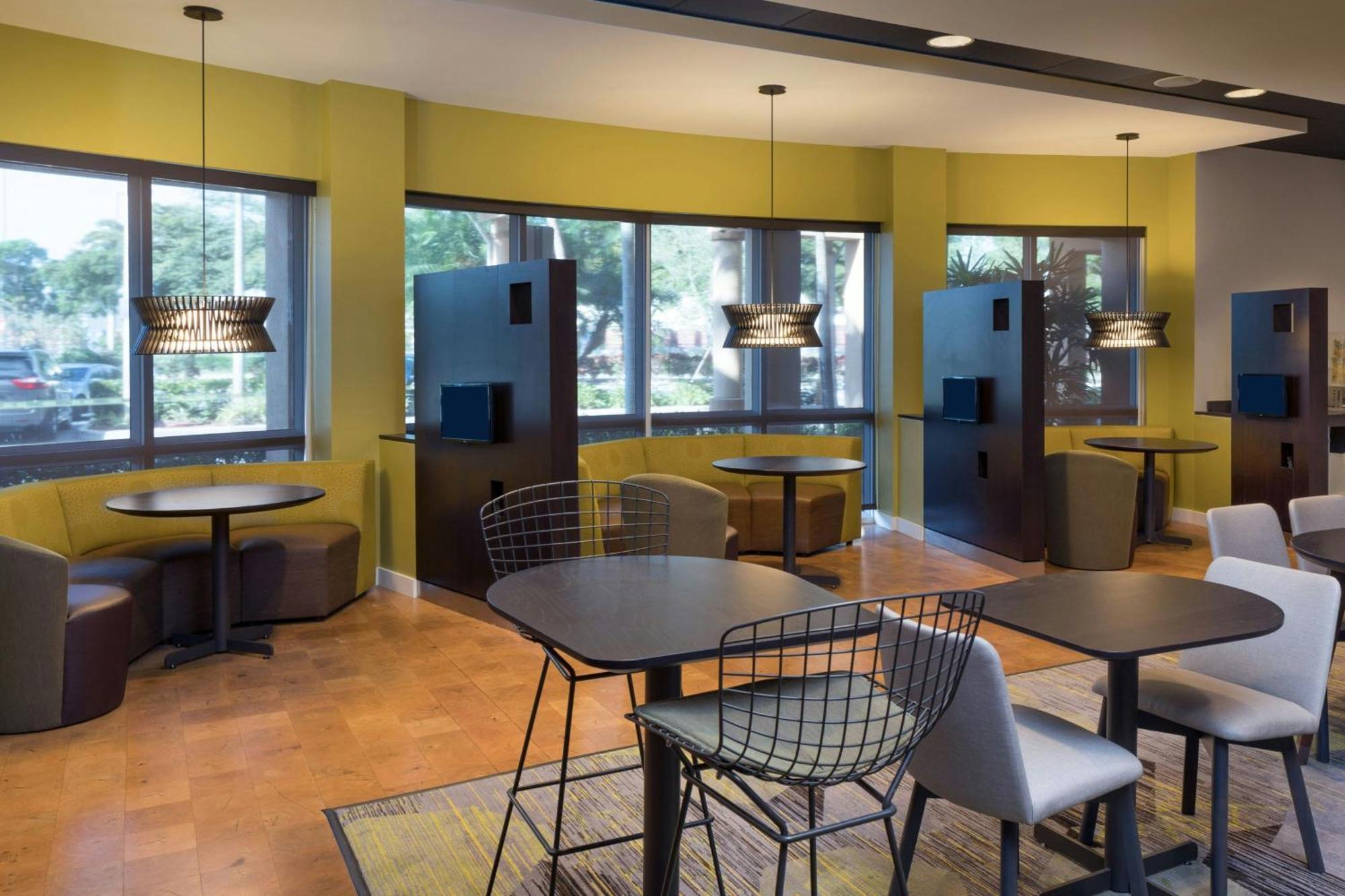 Courtyard By Marriott Miami West/fl Turnpike 3* Hialeah Gardens