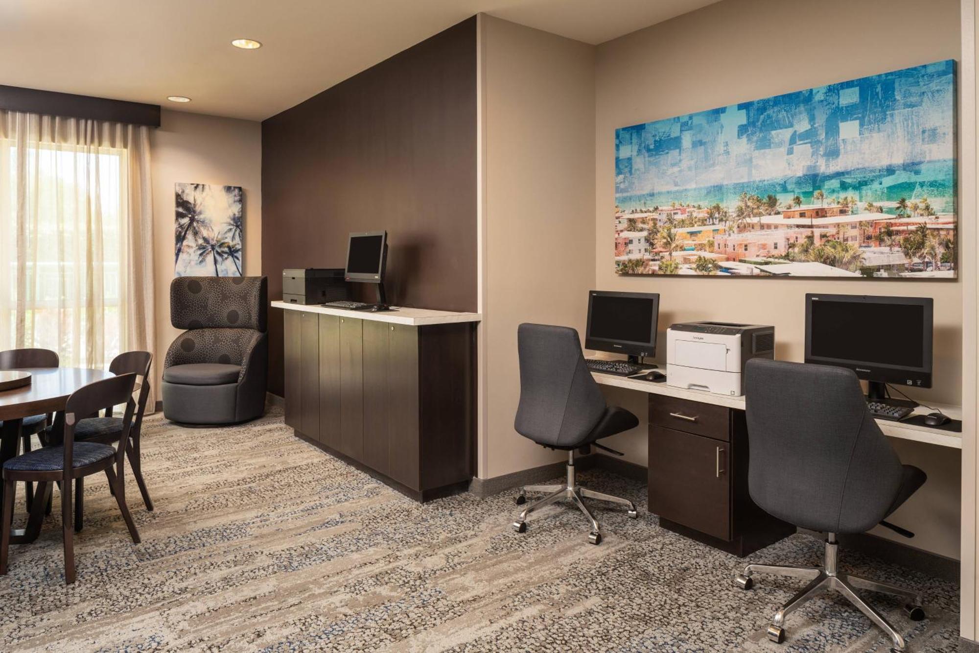 Hotel Courtyard By Marriott Lauderdale Airport & Cruise Port 3*