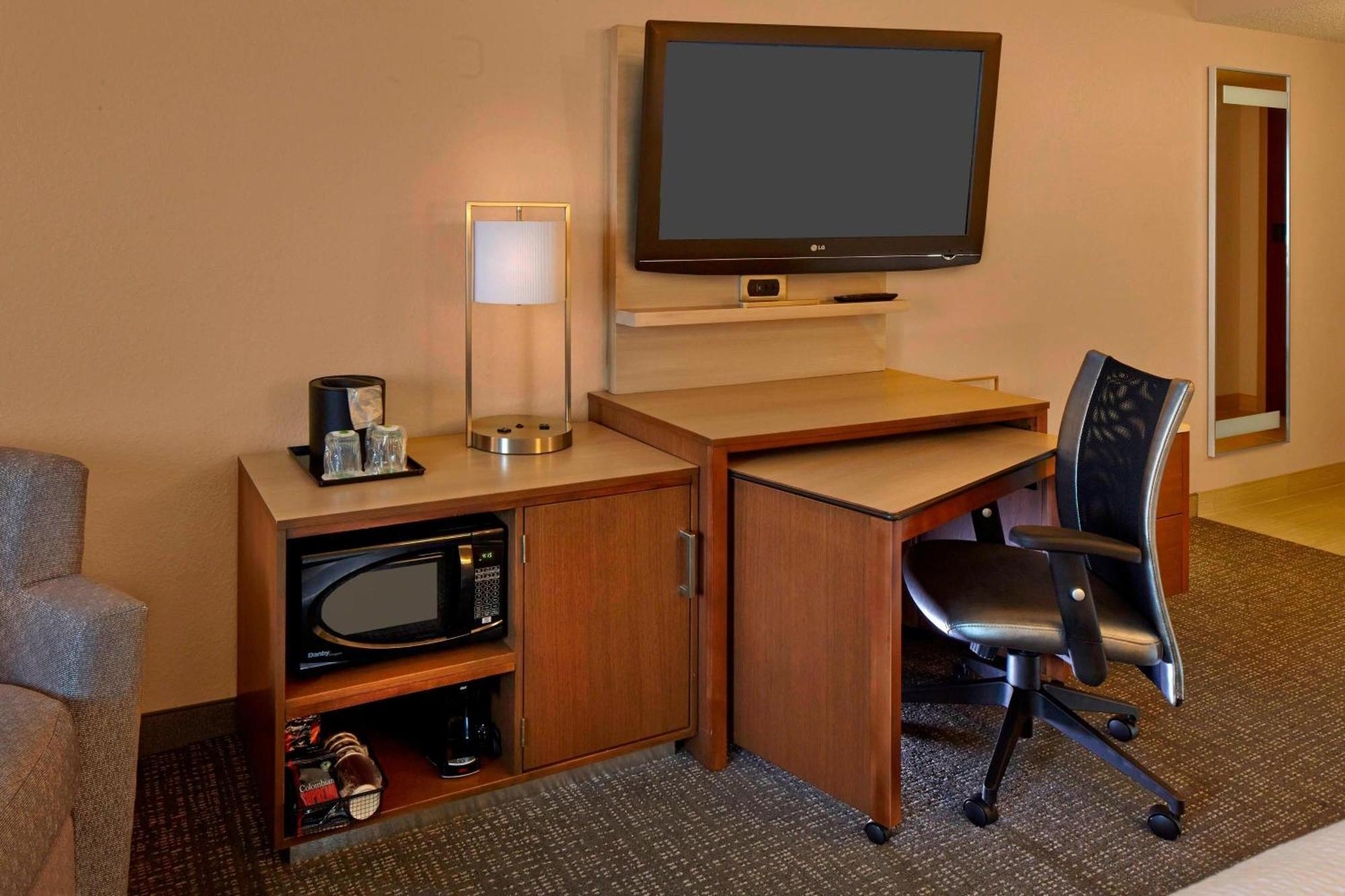 Courtyard By Marriott Orlando East/ucf Area Hotel Alafaya
