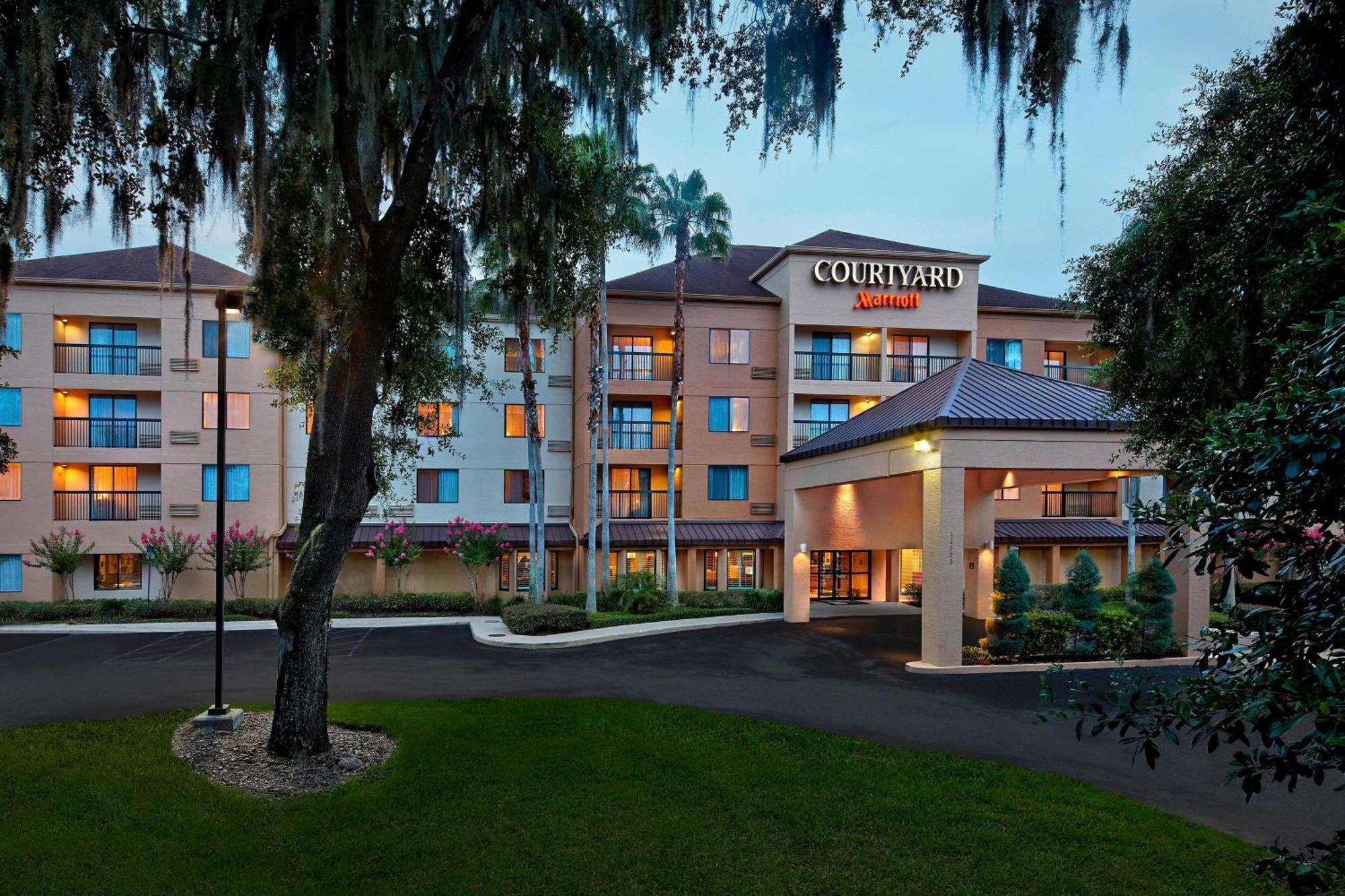 Courtyard By Marriott Orlando East/ucf Area Hotel