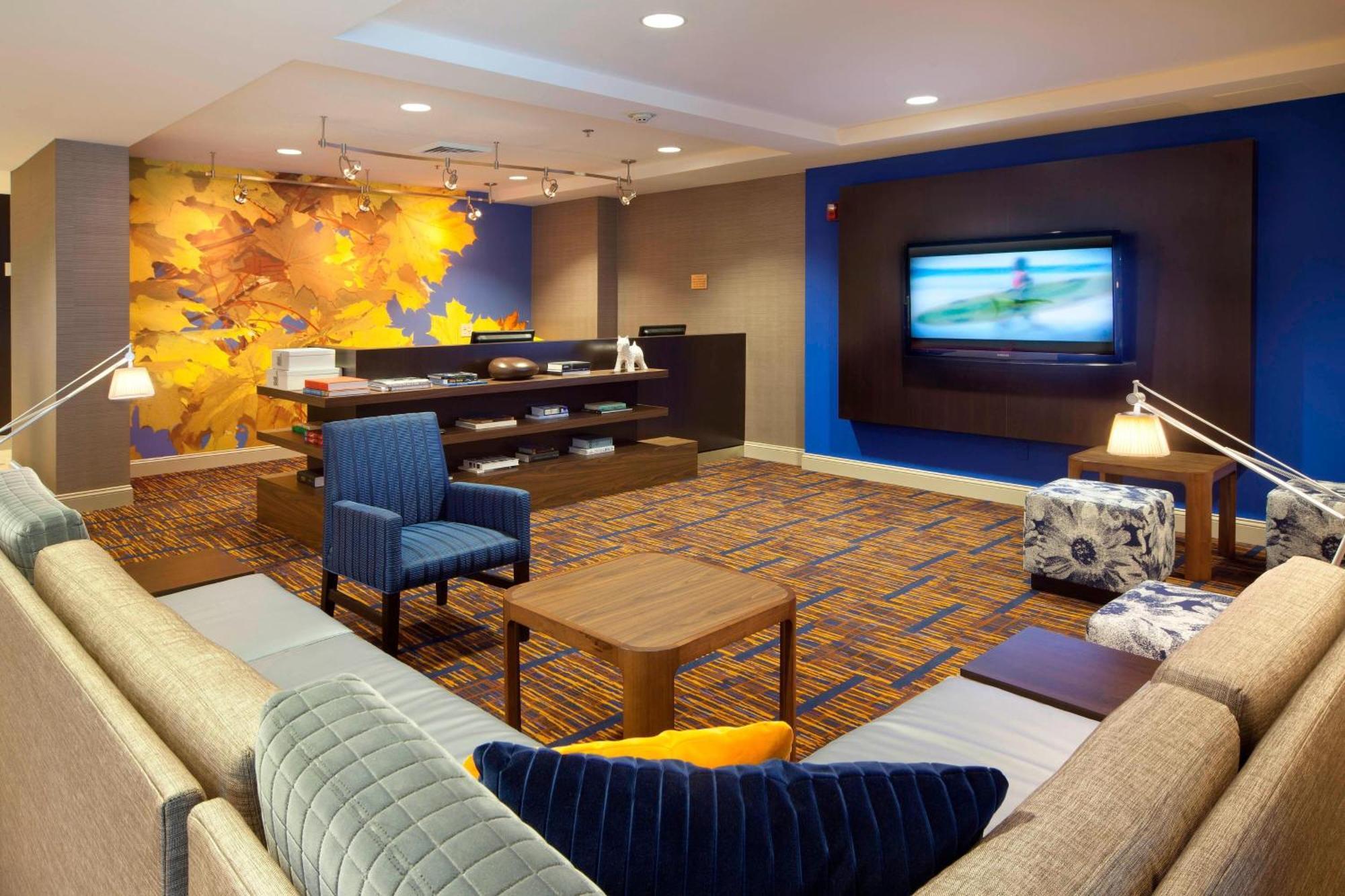 Courtyard By Marriott Orlando East/ucf Area Hotel