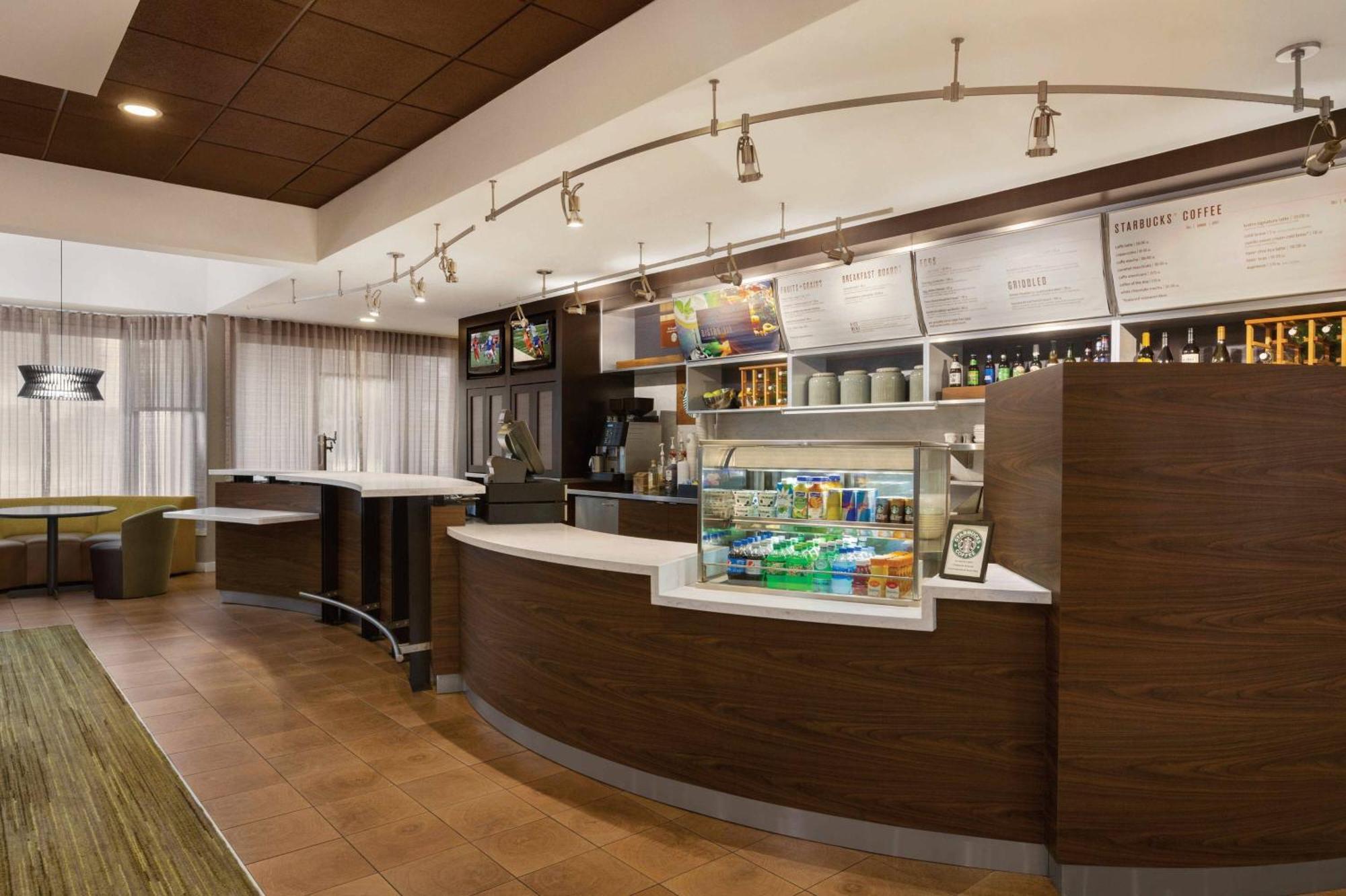 Courtyard Myers Cape Coral Hotel 3*