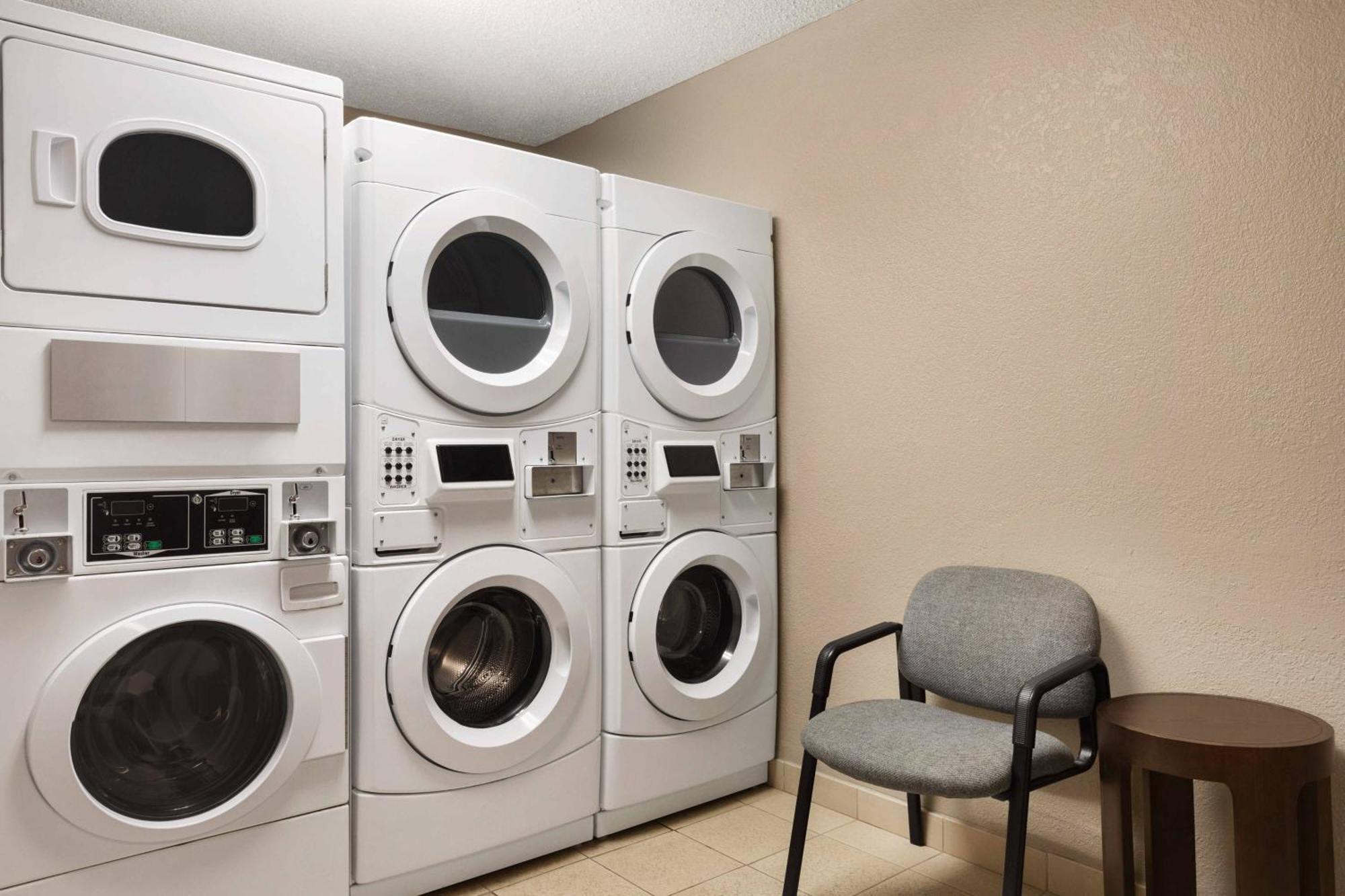 Courtyard Myers Cape Coral 3* Fort Myers