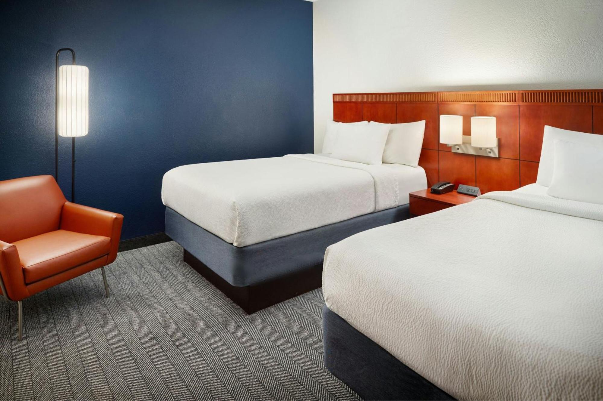 Courtyard By Marriott Lauderdale Of 3*